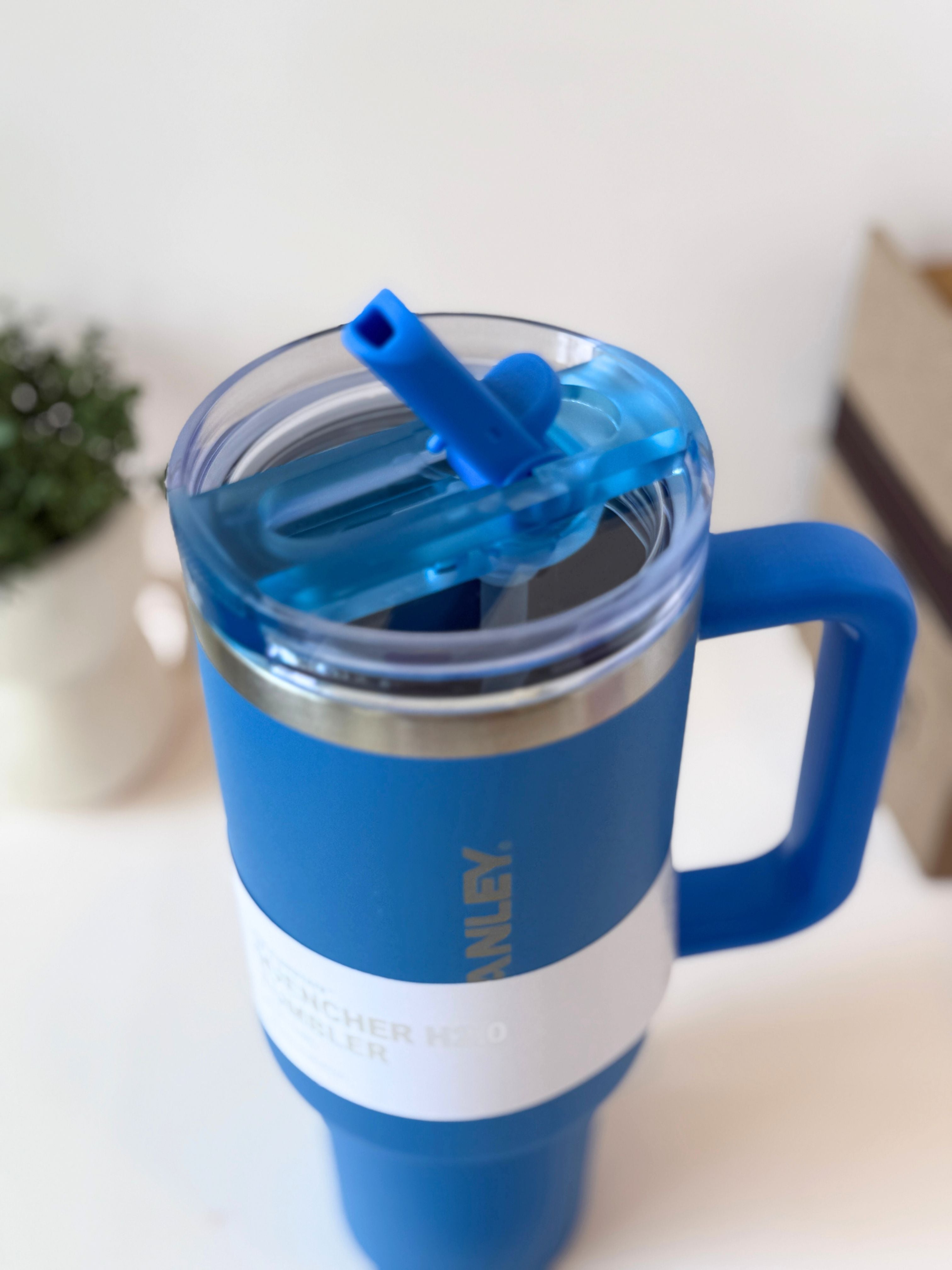 Stanley Quencher H2.0 FlowState Tumbler – 40 oz Insulated Hydration Mug with Handle & Straw