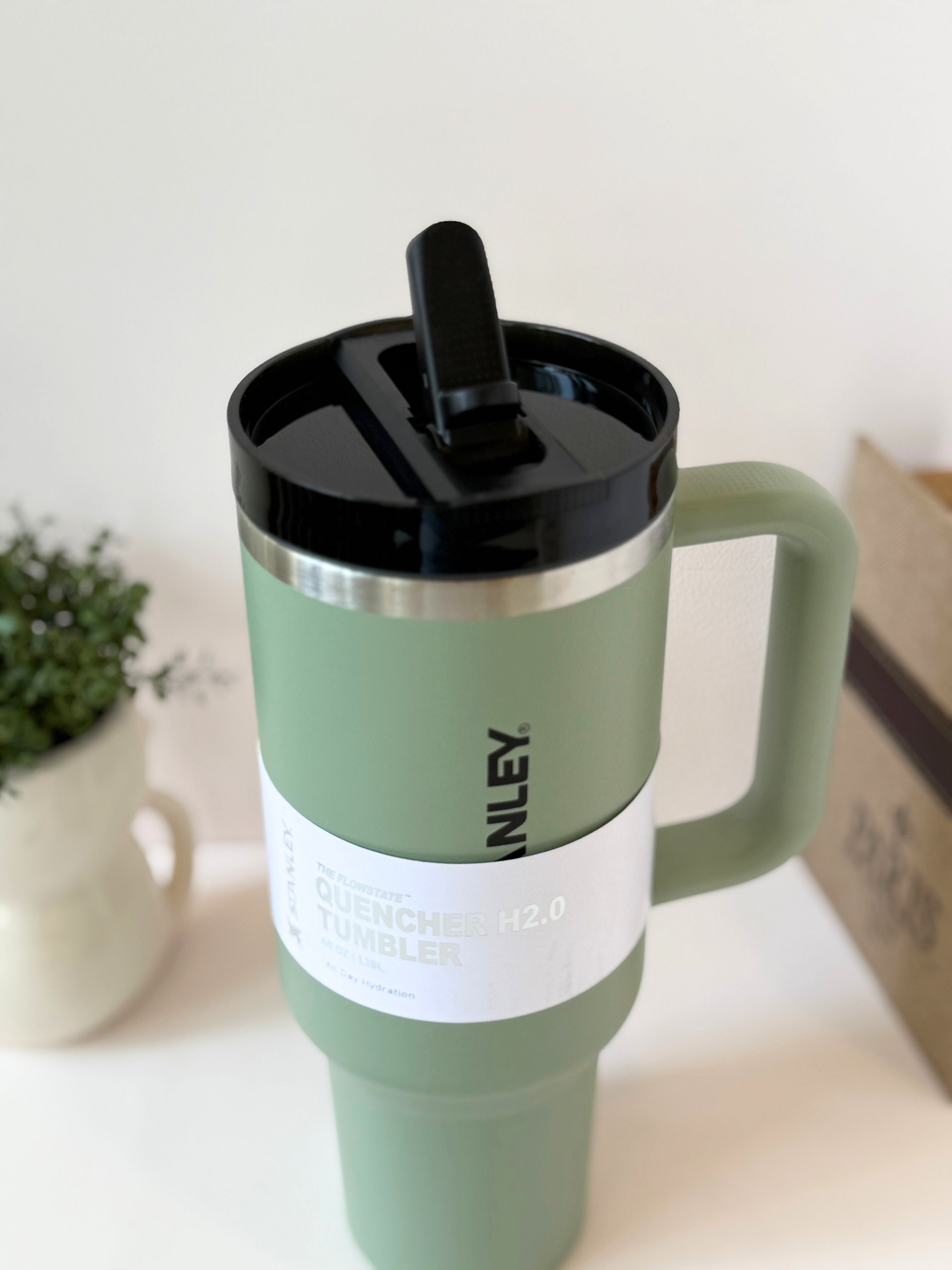 Stanley Quencher H2.0 FlowState Tumbler – 40 oz Insulated Hydration Mug with Handle & Straw