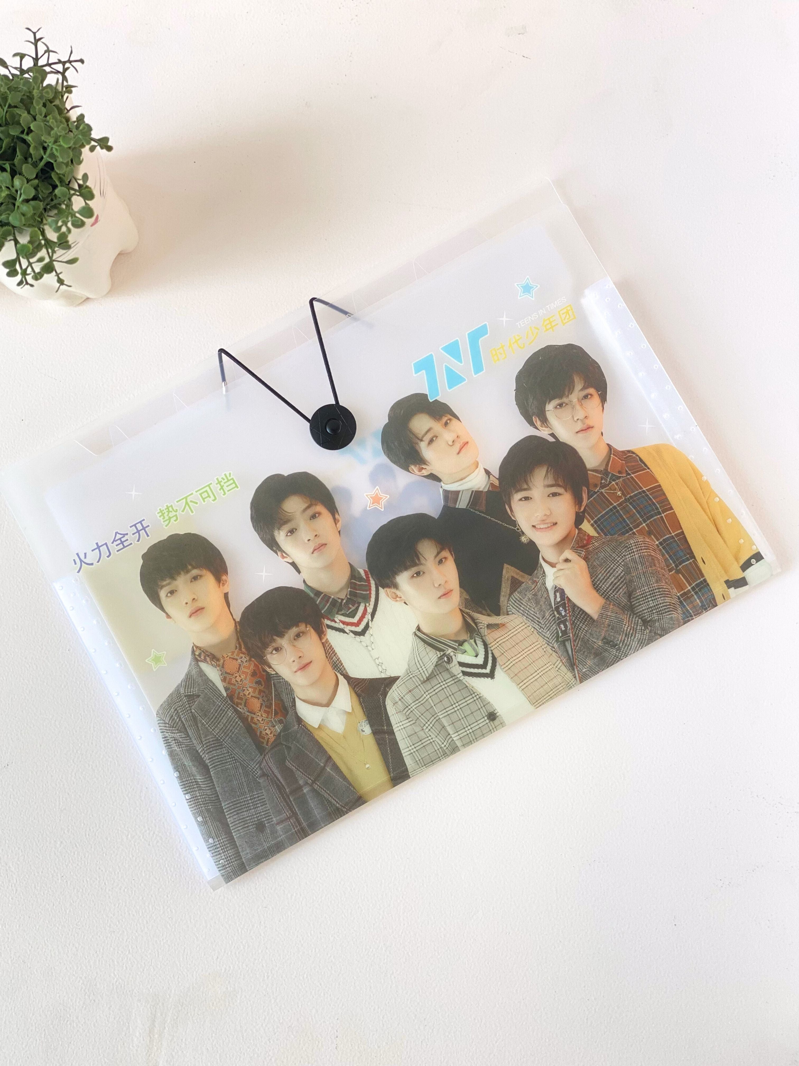 K-Pop Inspired Expanding File Folder with Button Closure – 13 Pockets (Single)