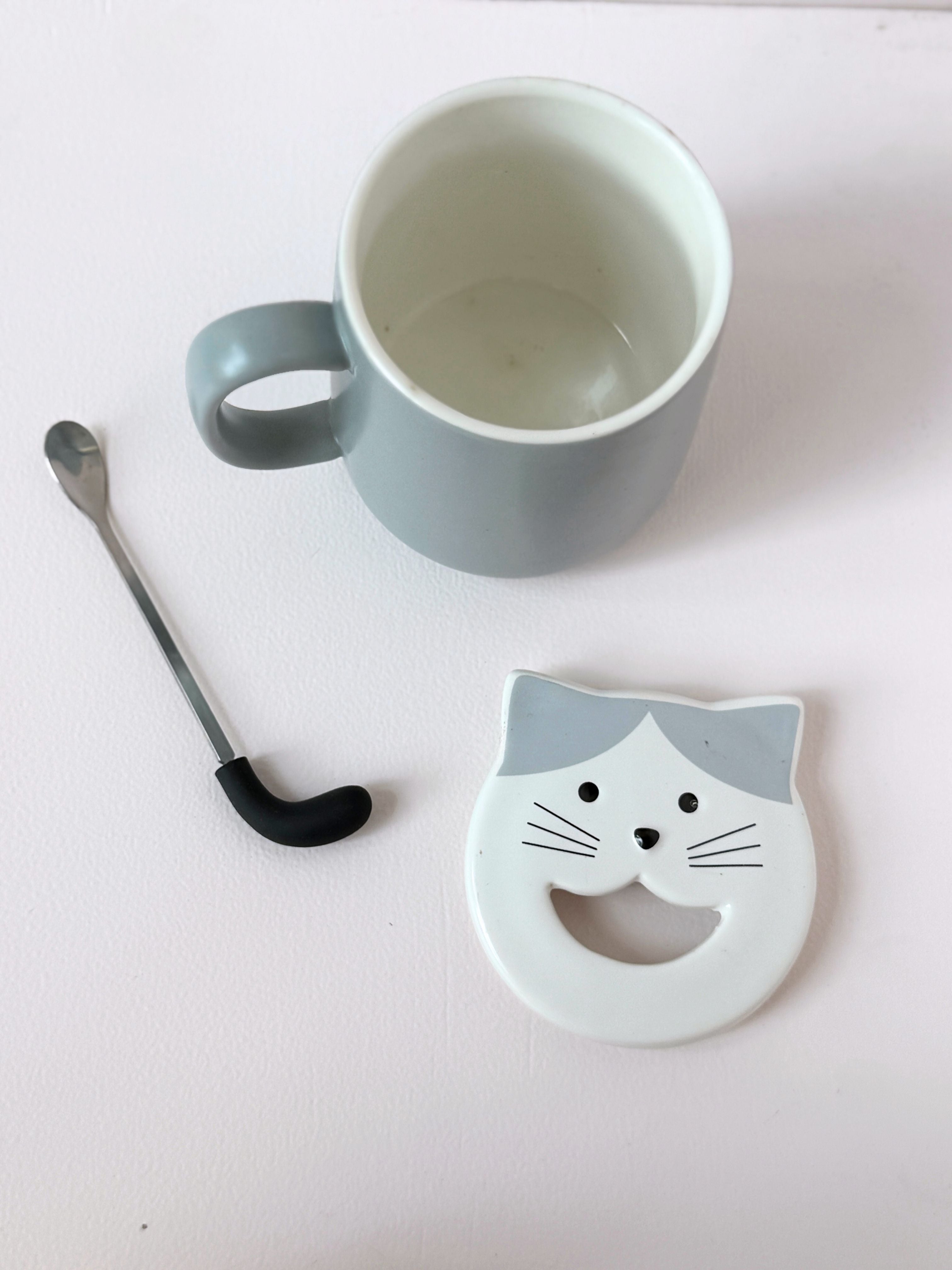Whisker Sips™ – Cute Cat Mug with Lid & Spoon