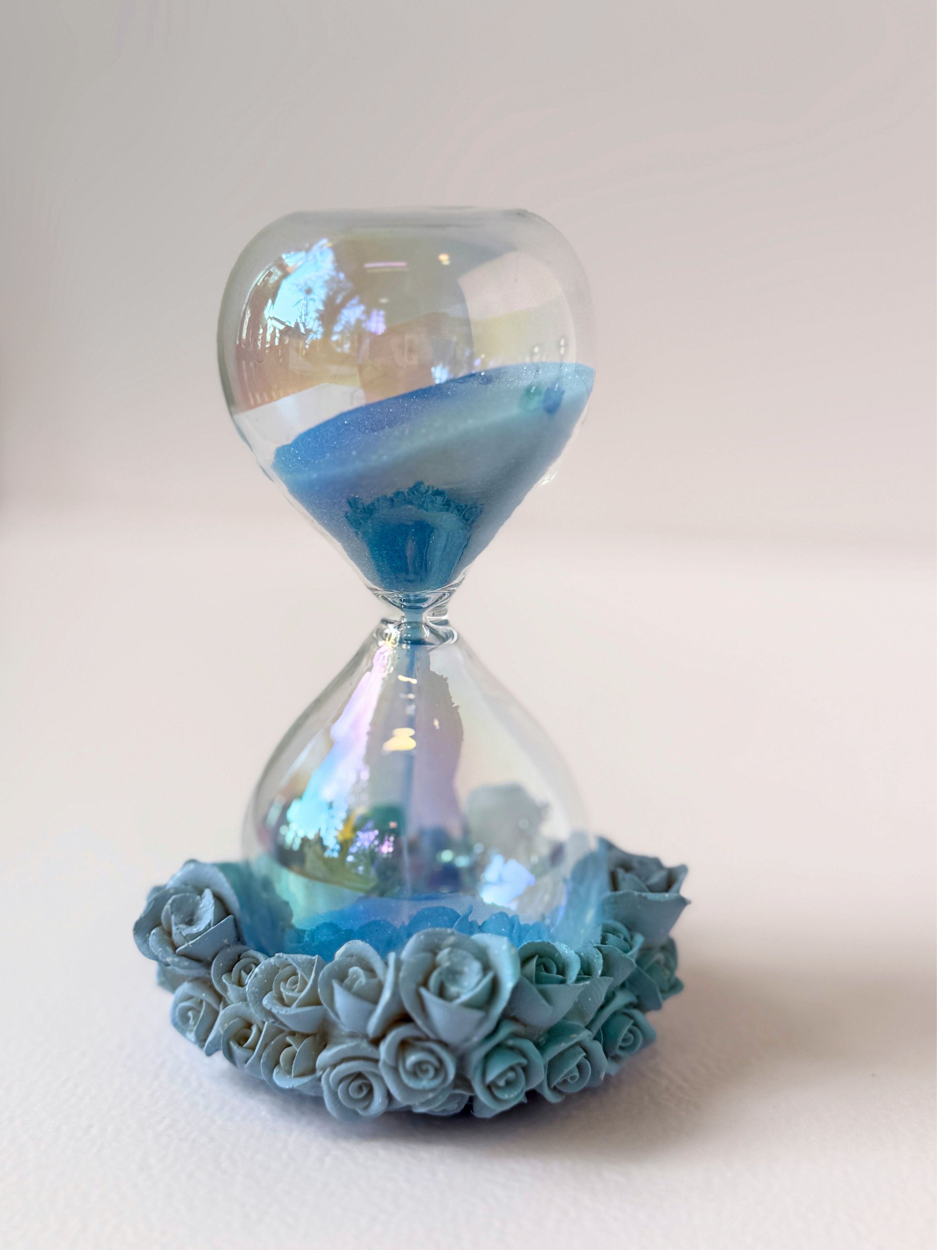 Enchanted Bloom Hourglass – Pastel Sand Timer with Rose Detailing