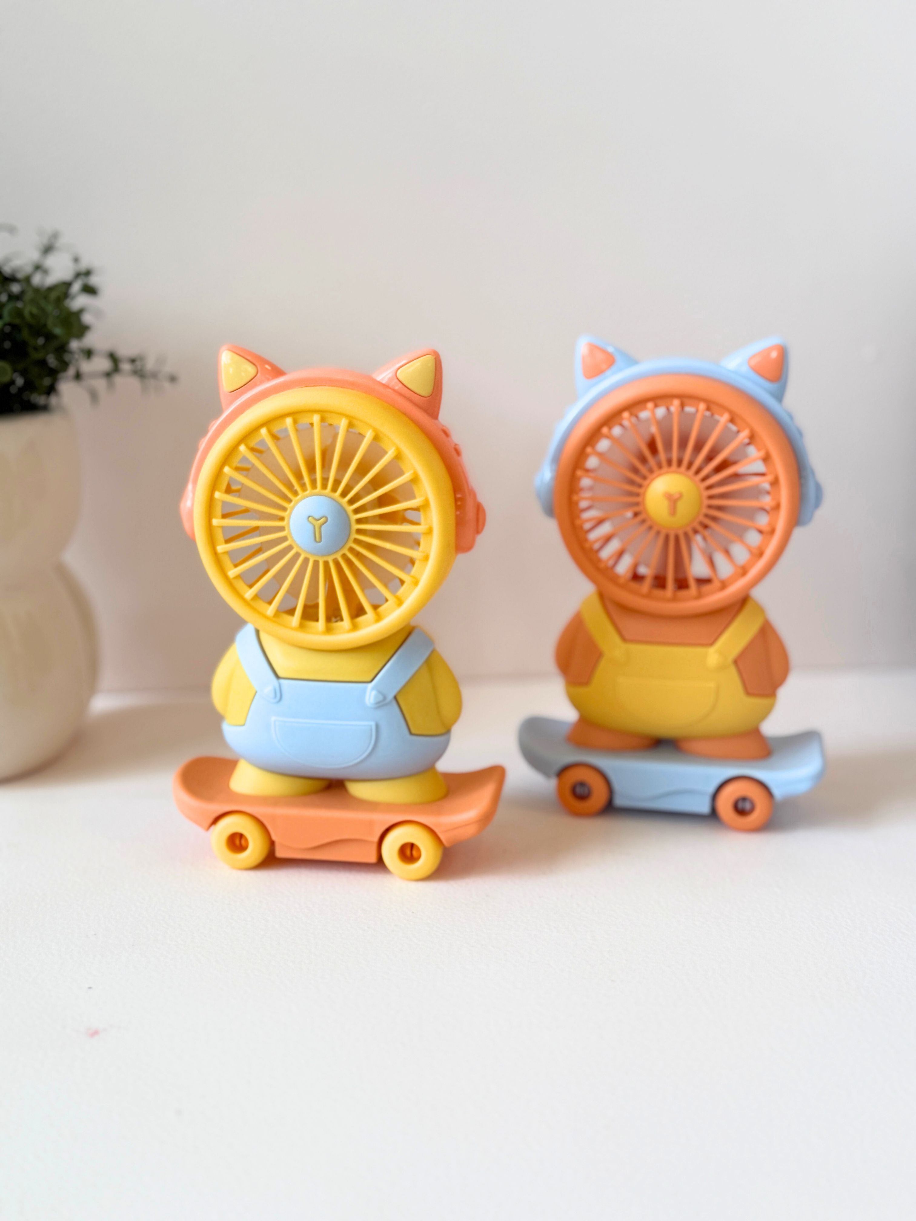 Cute Cat Mini USB Fan with Built-in Sharpener – Portable Desk Fan on Skateboard Wheels