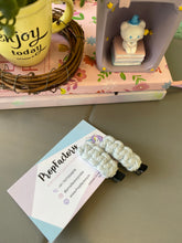 Load image into Gallery viewer, Mini Set Of 2 Macrame Hair Clips
