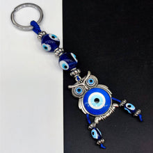 Load image into Gallery viewer, Key Evil Eye keychain
