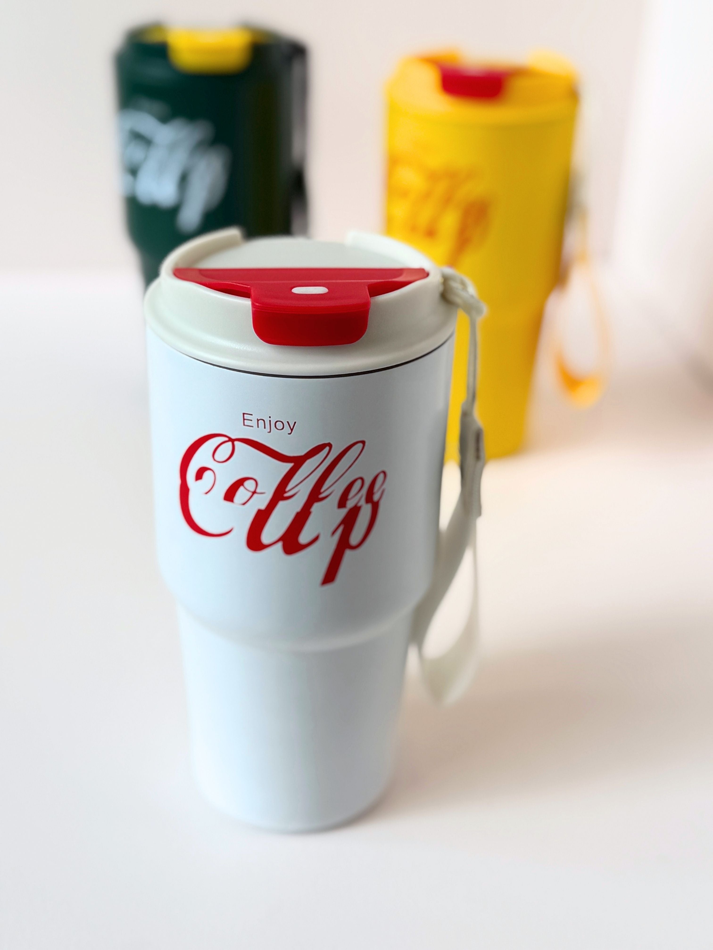 Retro Coffee Cup Travel Mug – 400ml | Thermal, Spill-Resistant with Lid & Strap
