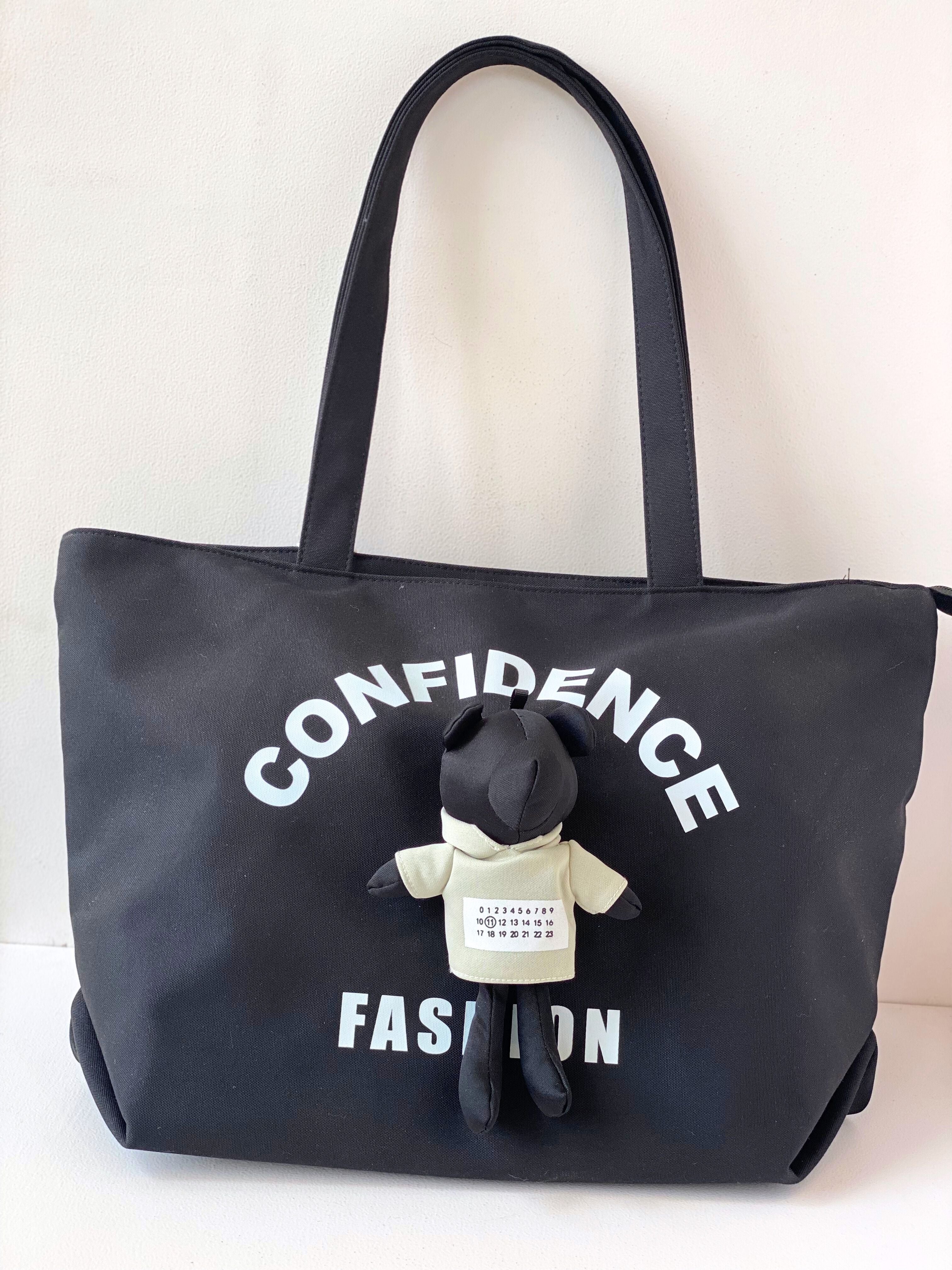 "Confidence Fashion Canvas Tote Bag with Detachable Teddy Bear Keychain"