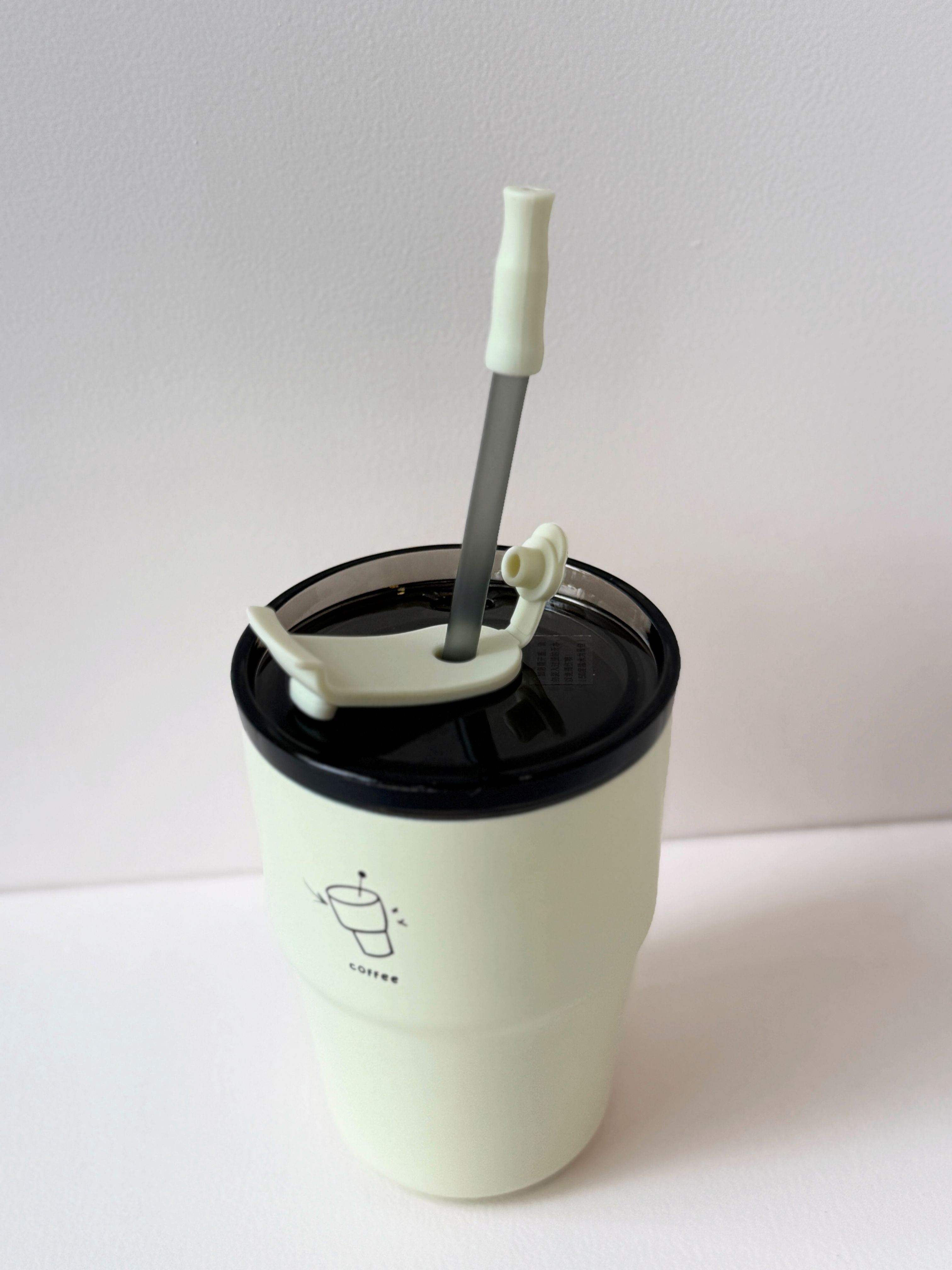 Reusable Coffee Tumbler with Straw – 4 Color Variants | Eco-Friendly Travel Cup (500ml)