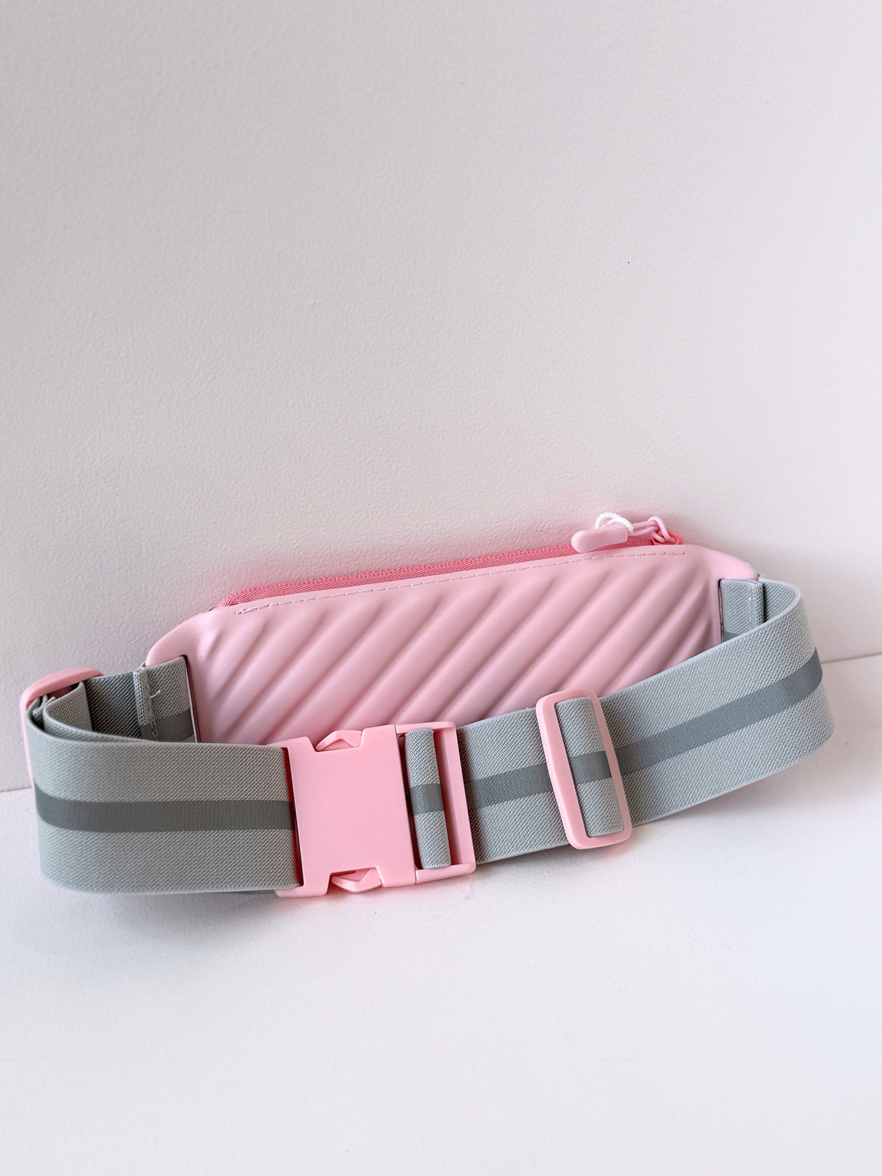 Fungoofun Sleek Silicone Utility Pouch – Modern & Minimal