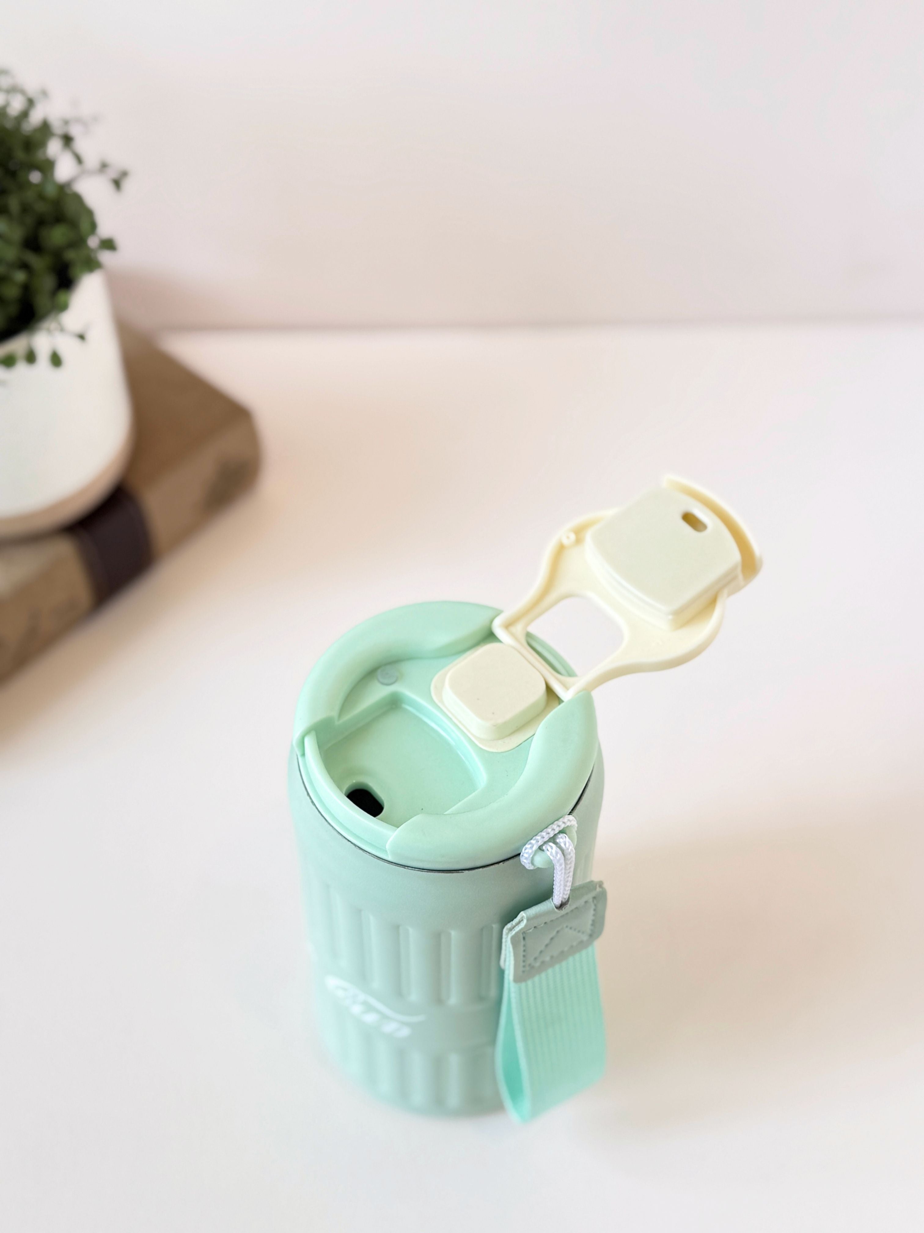 Mint Green Stainless Steel Travel Coffee Cup – Insulated Leak-Proof Thermos Mug with Strap | Stylish & Eco-Friendly Drinkware