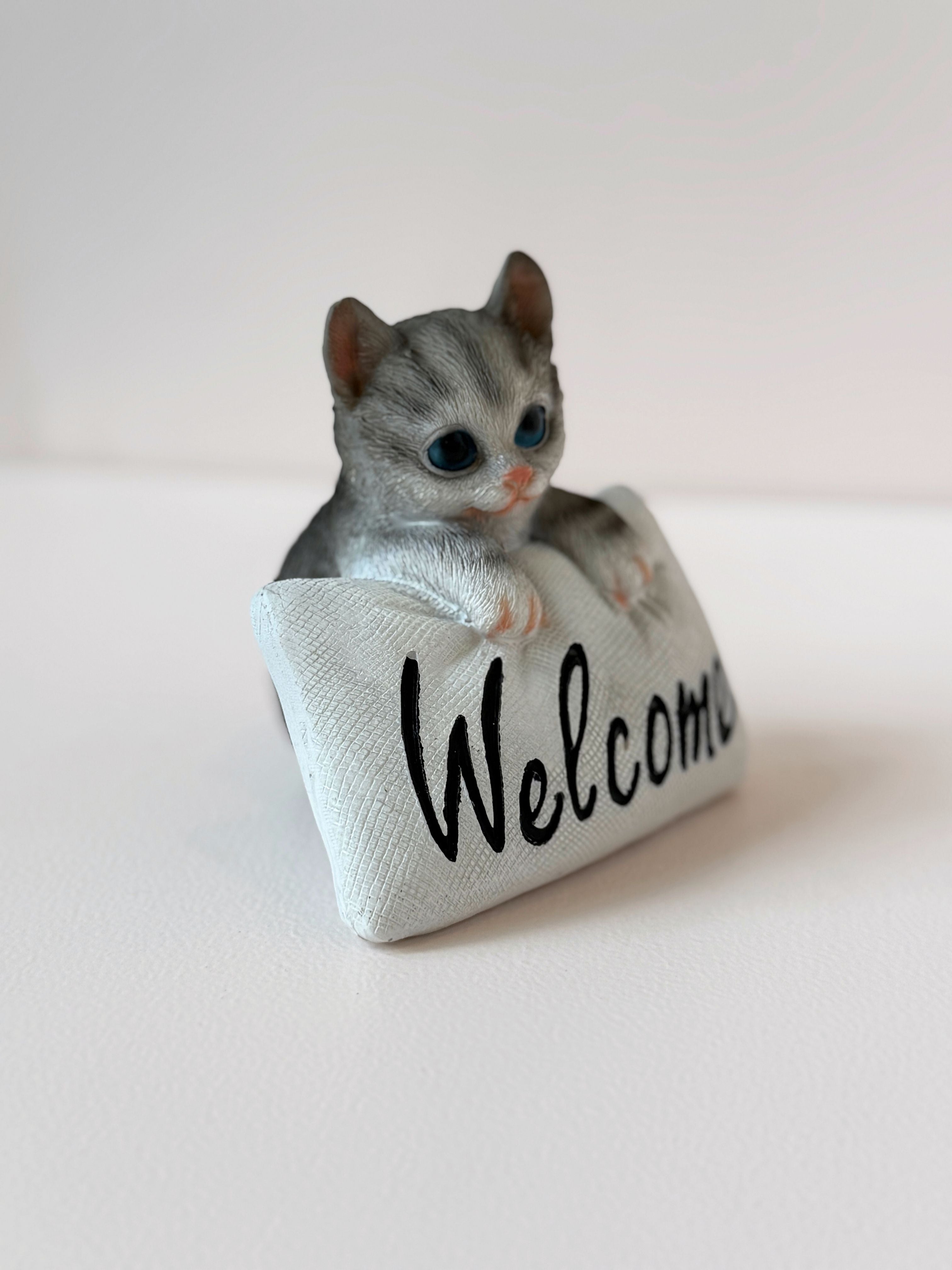 Welcome Kitten Mini Centrepiece – Whimsical Cat-Inspired Decor