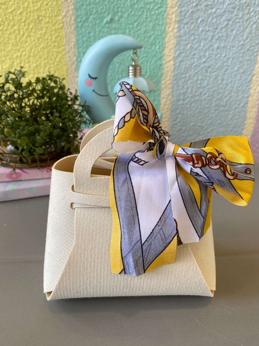 Stylish Mini Hamper Bag