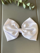 Load image into Gallery viewer, Satin Hair Bow Clips
