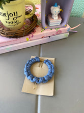 Load image into Gallery viewer, Round Shape Macrame Hair Clip

