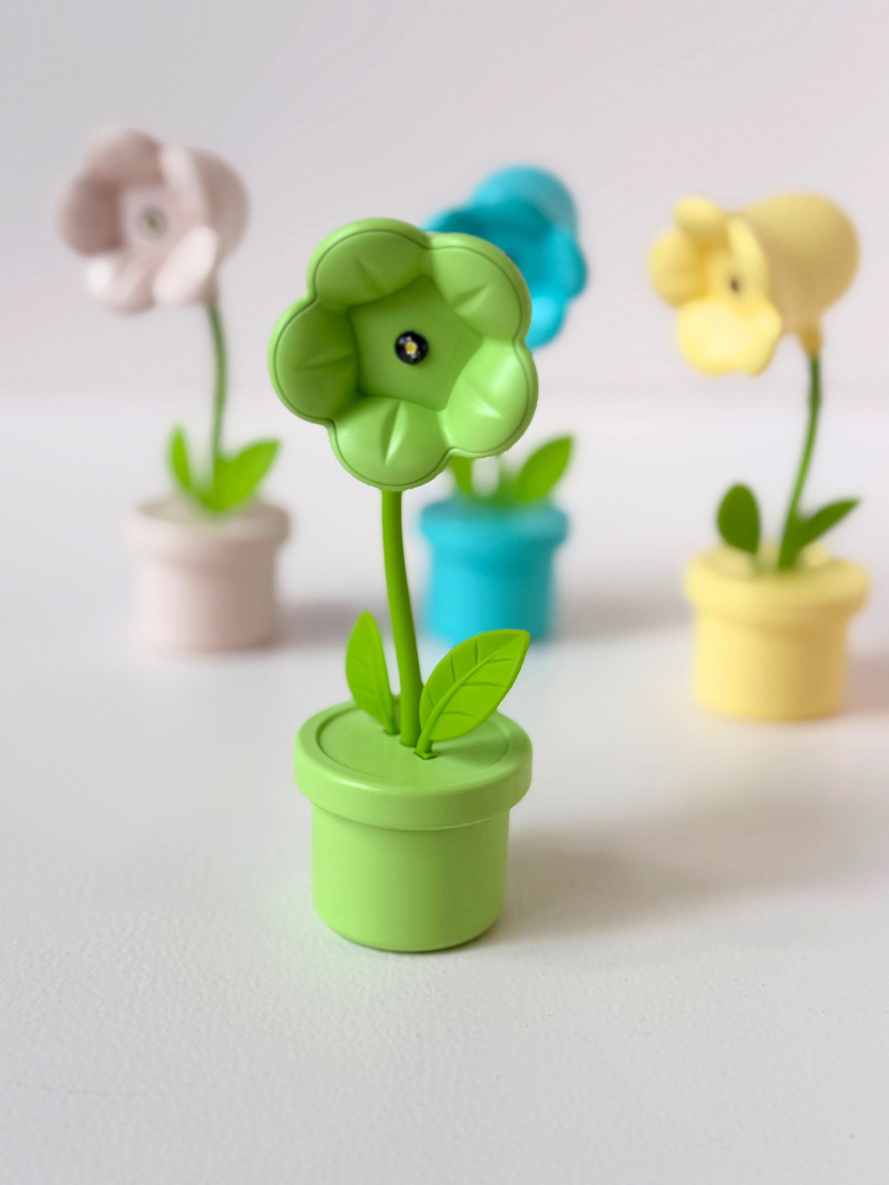 LED Flower Pot Night Light – Cute Decorative Lamp for Desk, Bedroom, or Kids Room