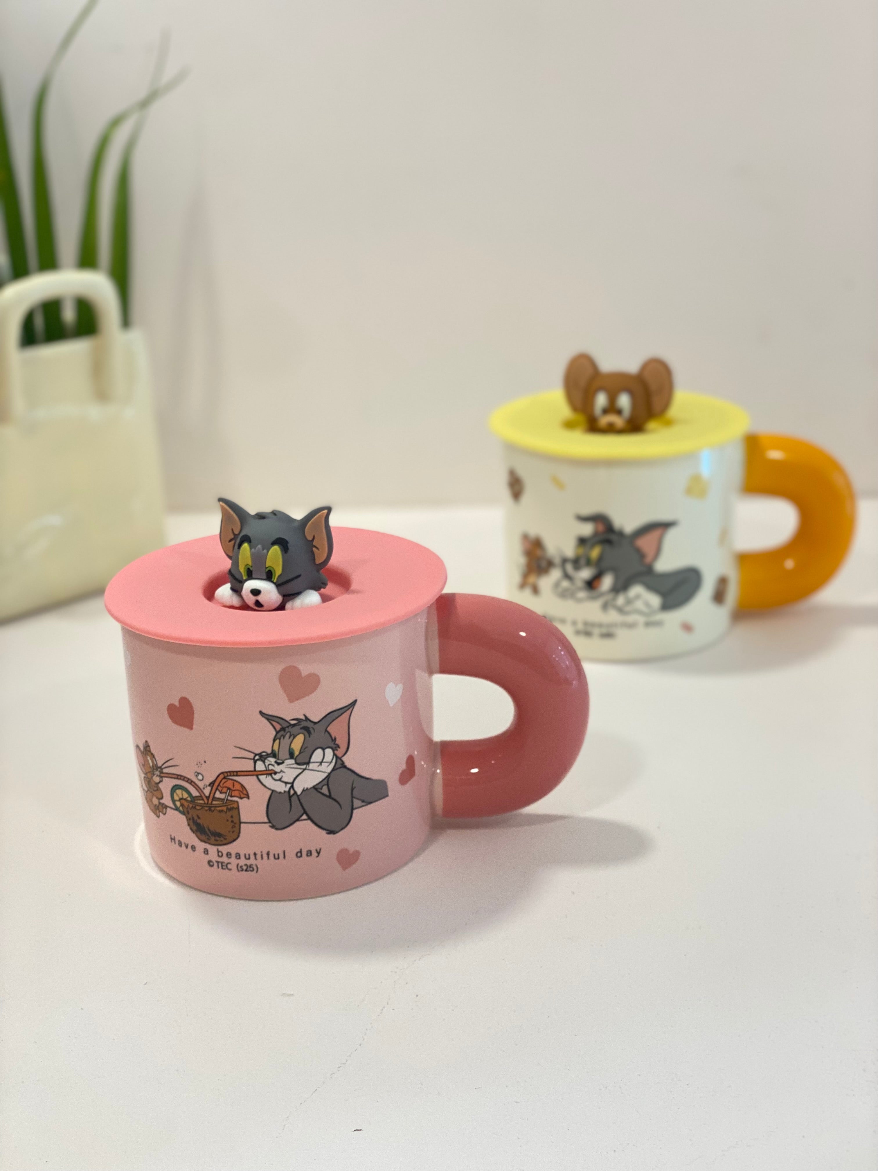 Cartoon Ceramic Mug with Lid & Straw – Cute Cartoon Character Coffee Mug | Kawaii Jerry & Tom Mug for Kids & Cartoon Lovers