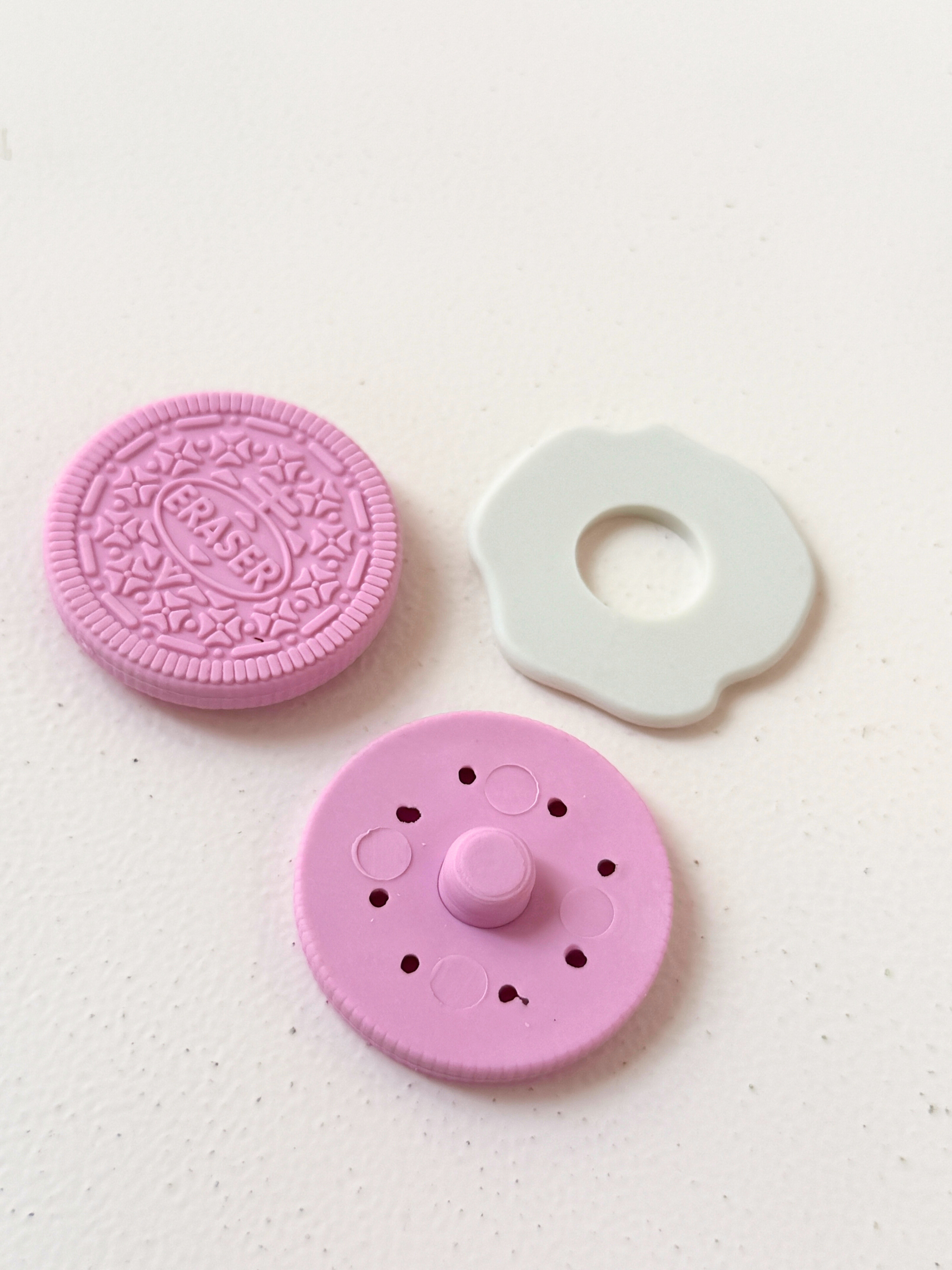 Oreo-Inspired Erasers – Sweet Treats for Your Desk!