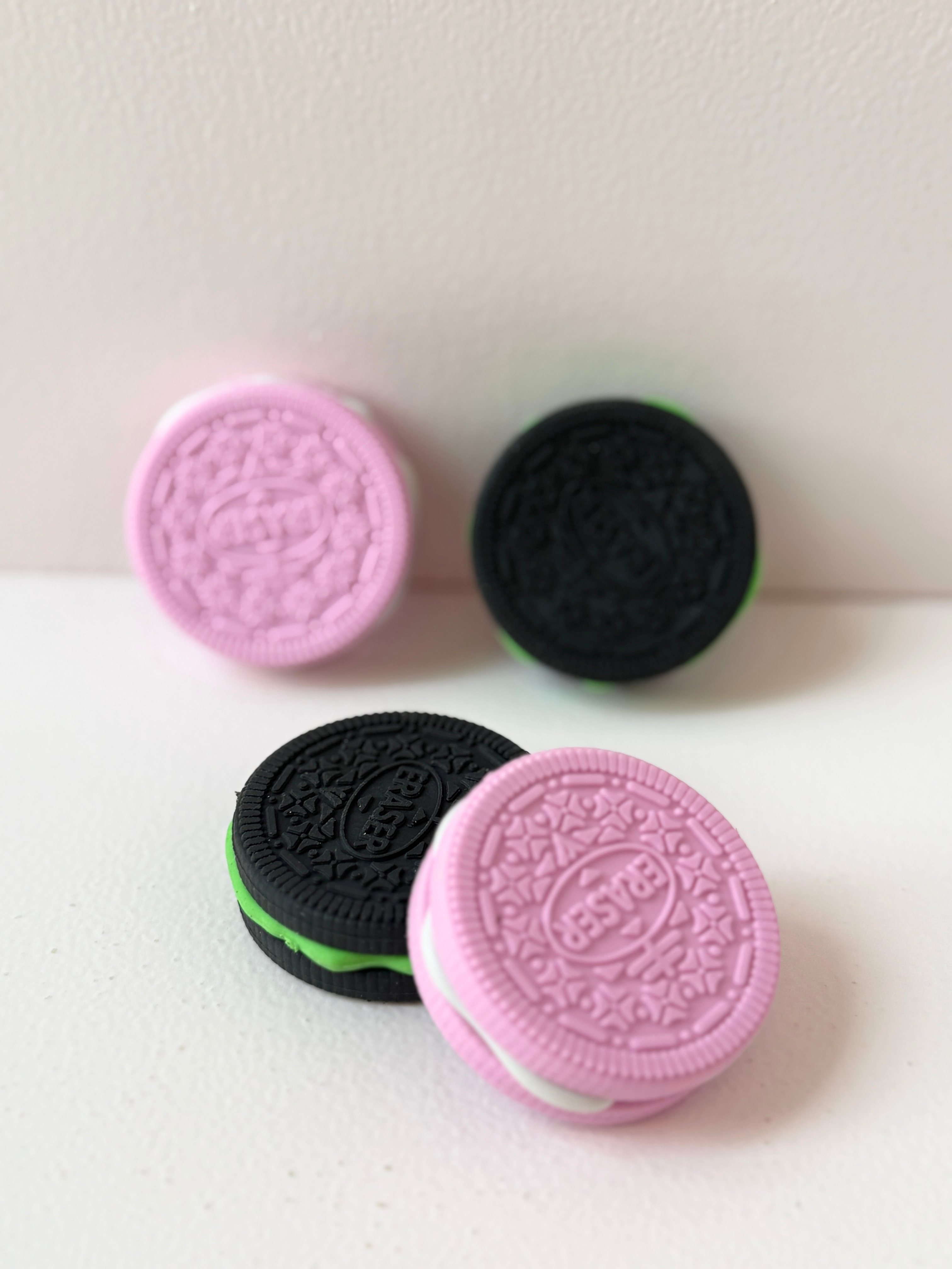 Oreo-Inspired Erasers – Sweet Treats for Your Desk!