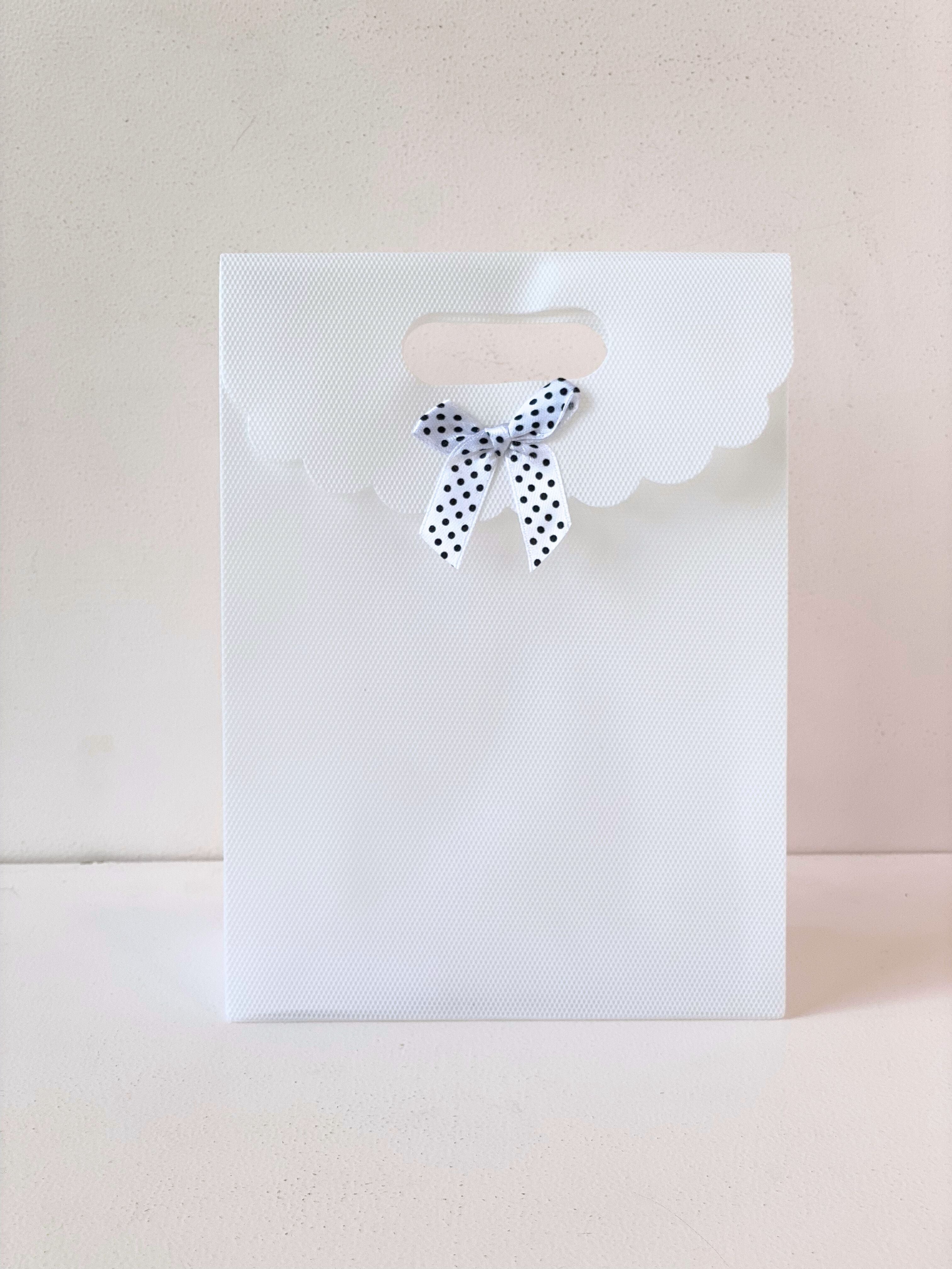 Elegant Gift Bags with Bow Detail