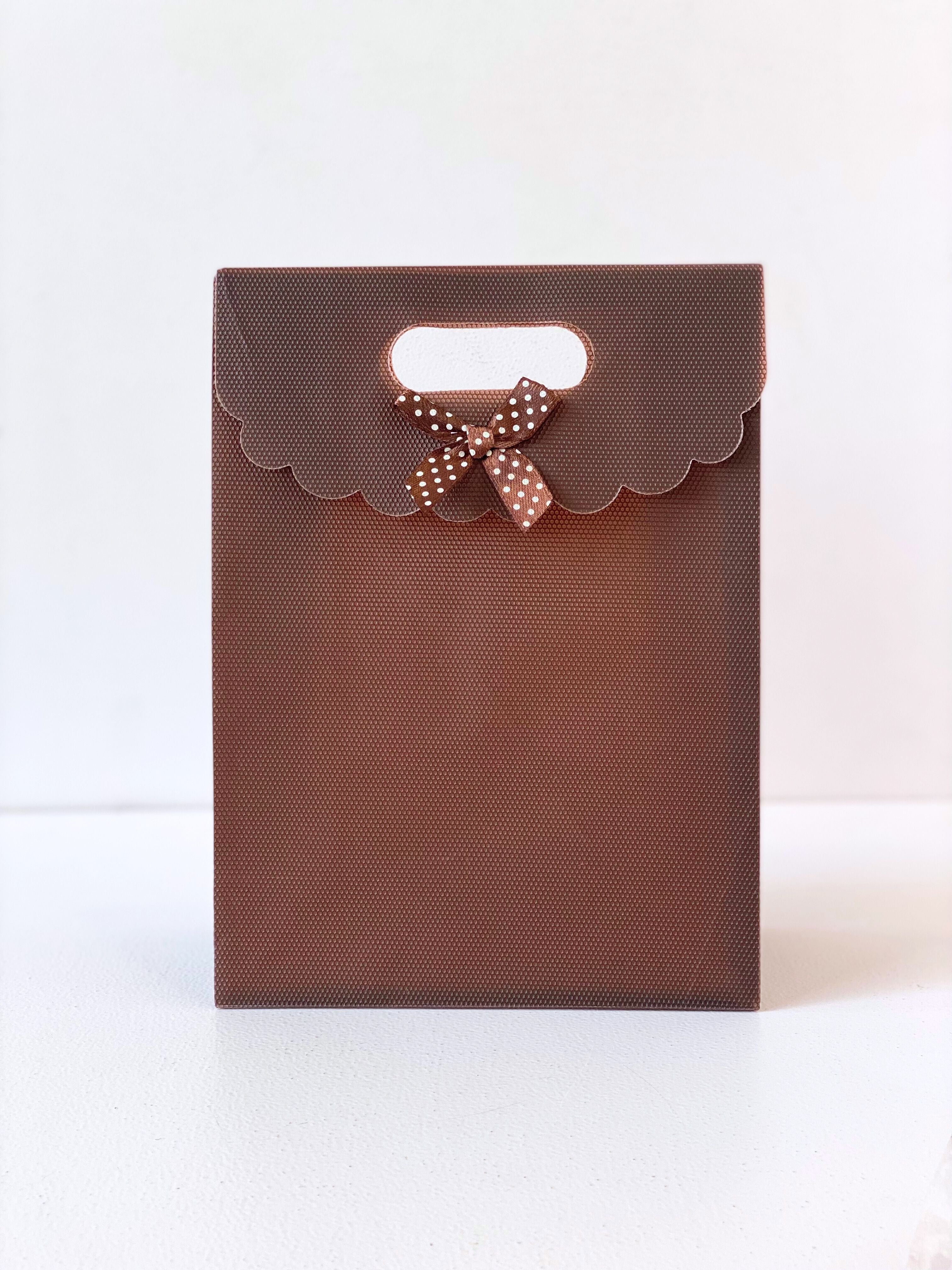 Elegant Gift Bags with Bow Detail