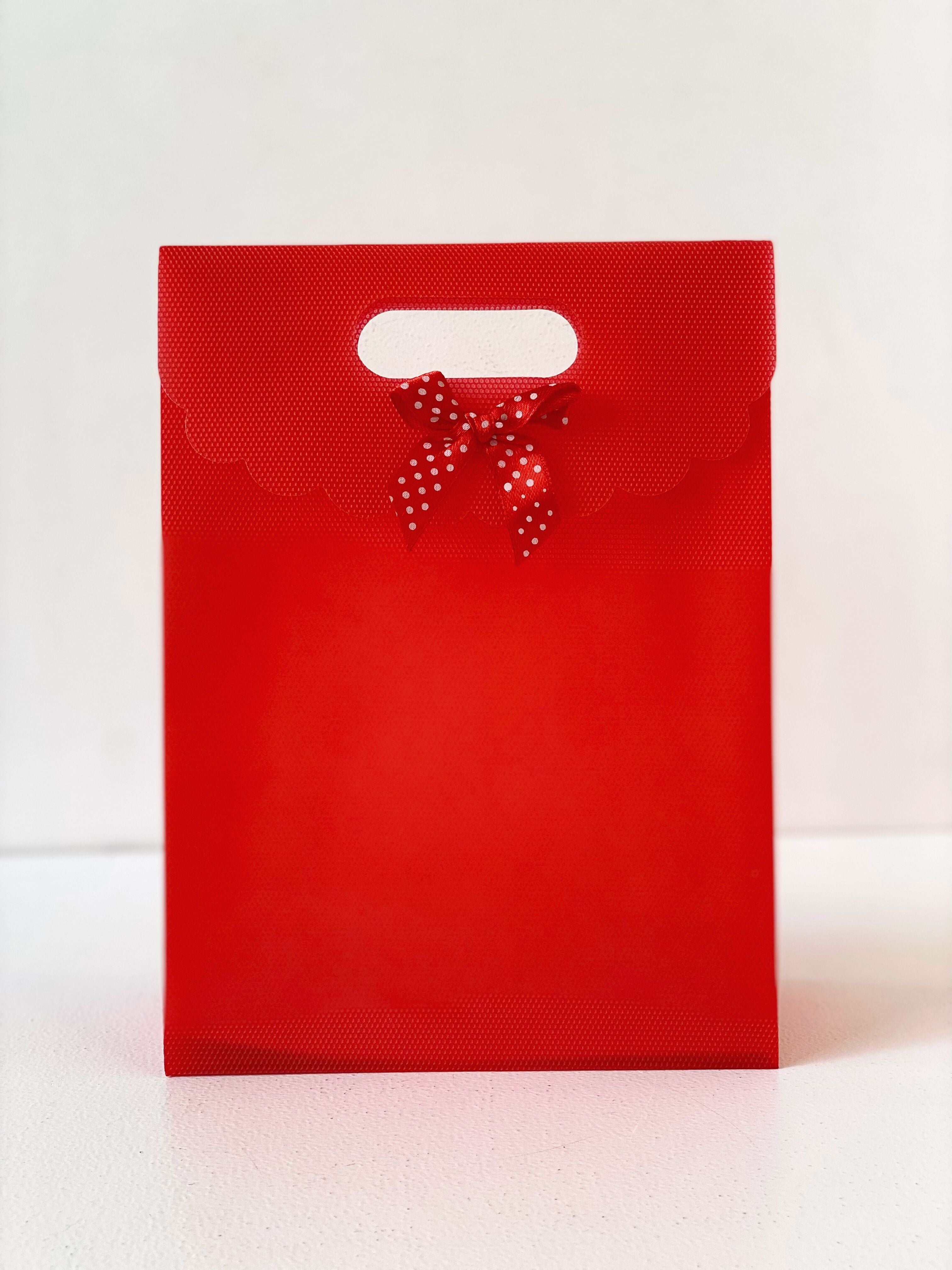 Elegant Gift Bags with Bow Detail