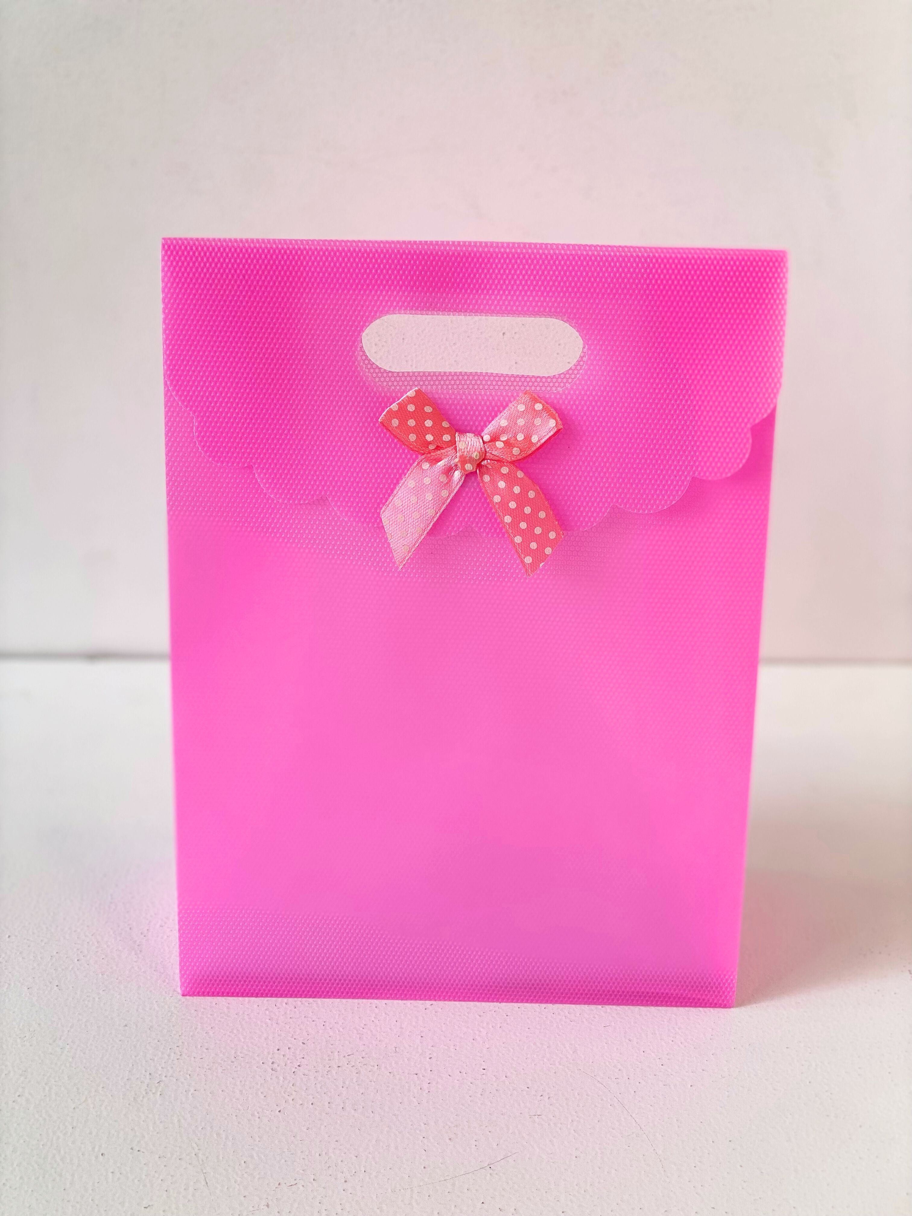 Elegant Gift Bags with Bow Detail