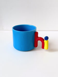 "Hi!" Mug – Playful Color Pop Cup with Character