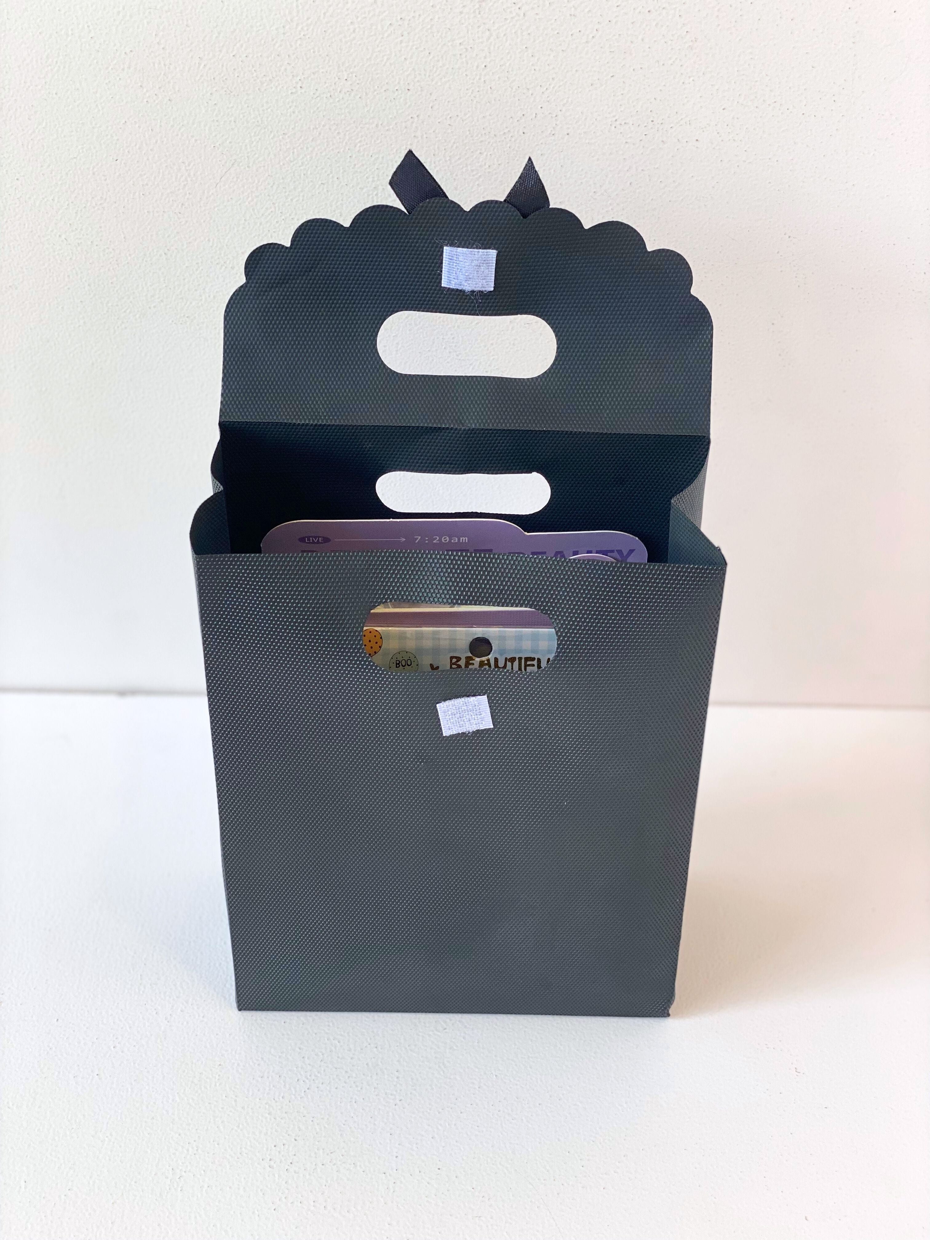 Elegant Gift Bags with Bow Detail