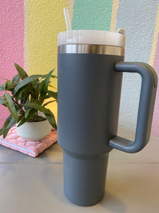 Extra Large Sipper With Handle