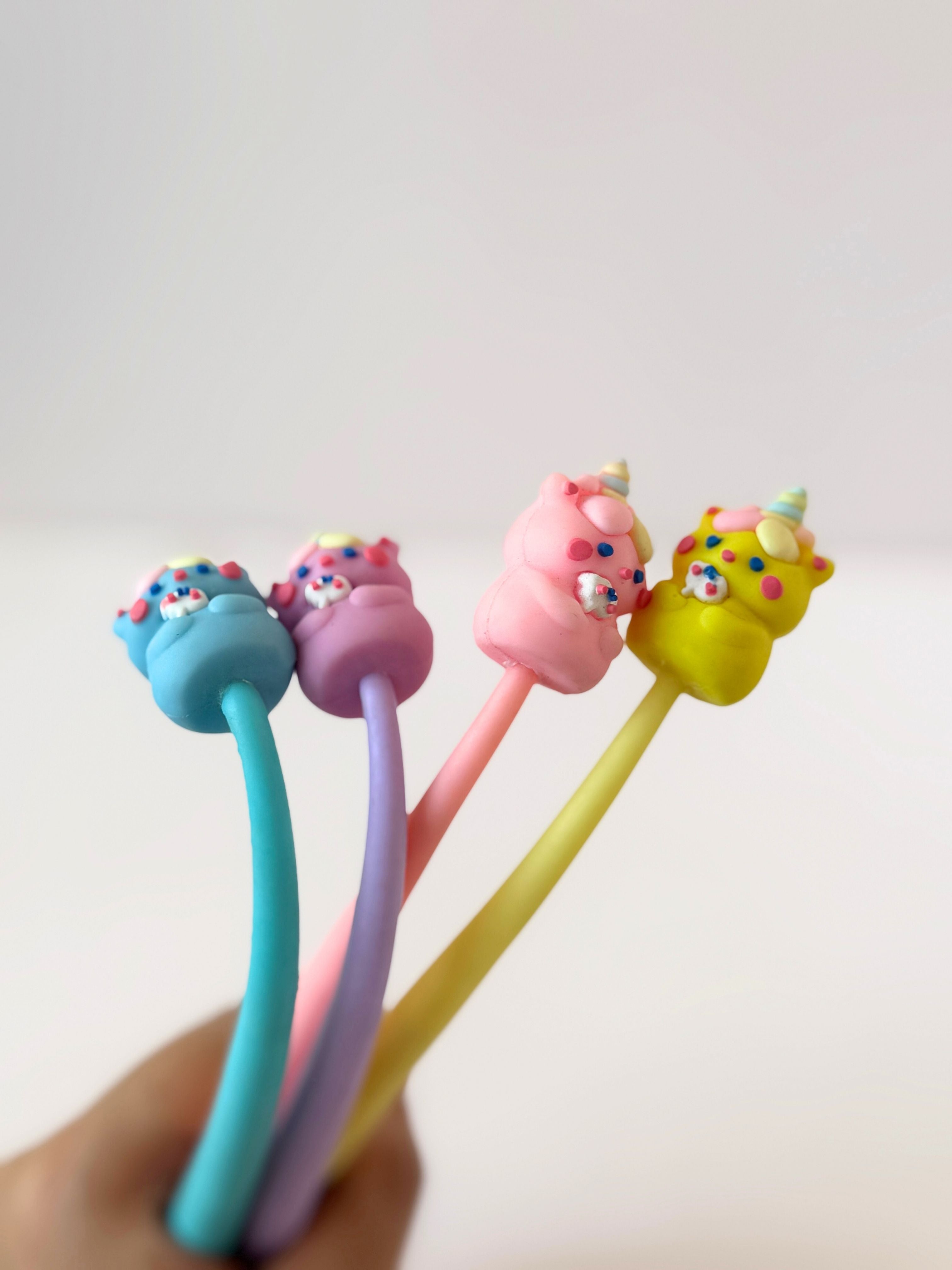 Kawaii Unicorn Gel Pen – Flexible Barrel with 3D Cute Animal Topper
