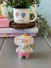Load image into Gallery viewer, Holographic Elephant Keychain

