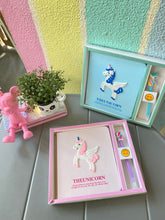 Load image into Gallery viewer, Unicorn Pen &amp; Diary Set
