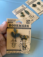 Load image into Gallery viewer, Cute Metal Vintage Bookmarks- Assorted Design
