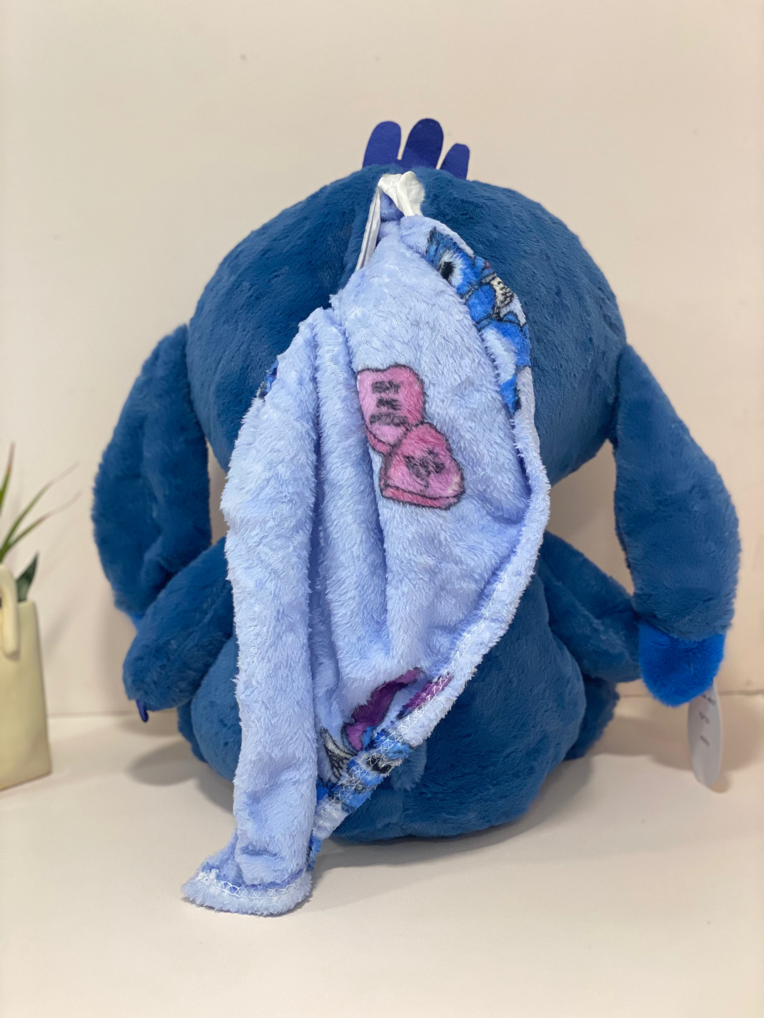 Oversized Velvet Sitting Character Cushion Blanket