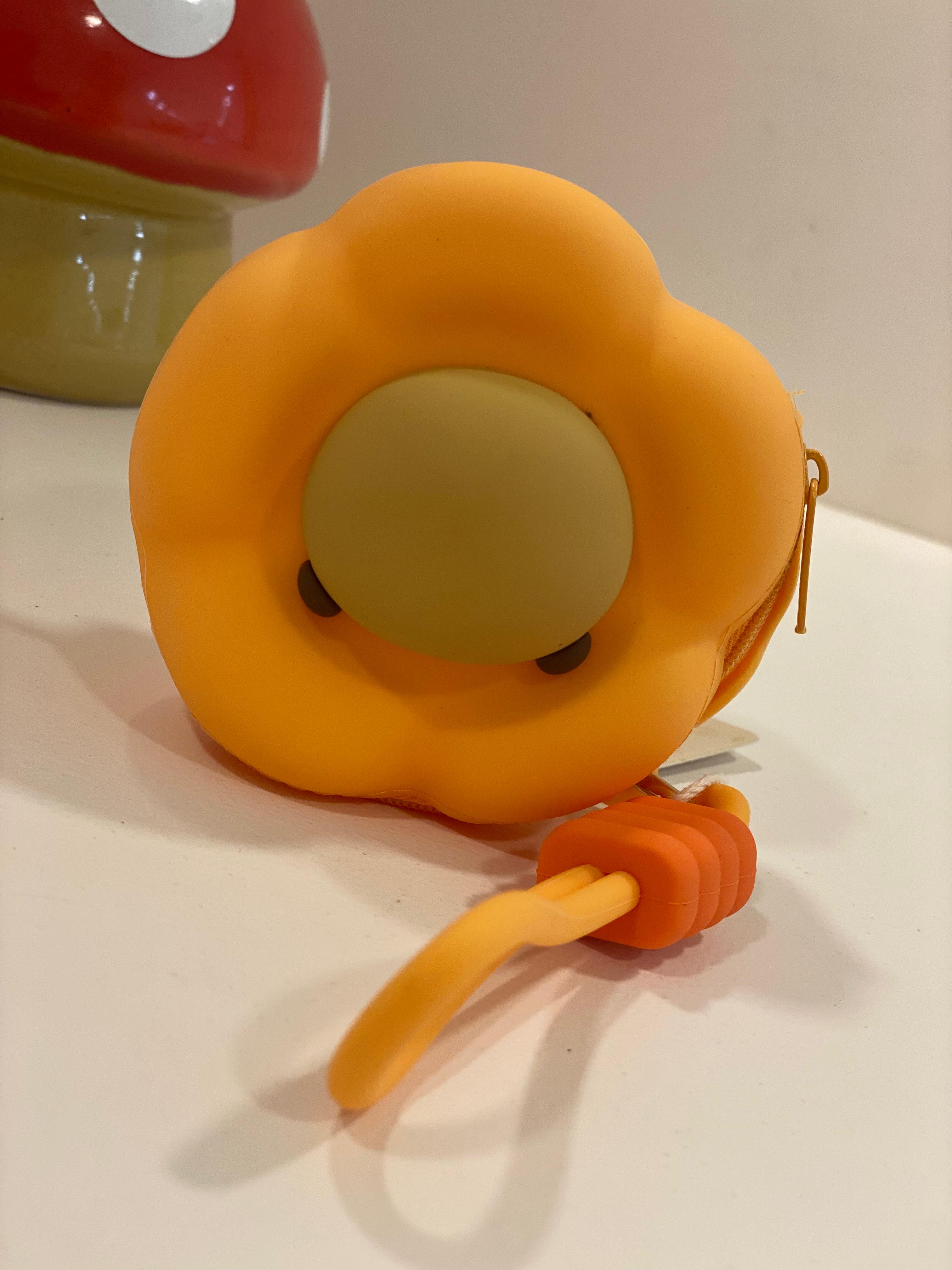 Cute Silicone Flower Coin Pouch with Keychain | Mini Coin Purse for Kids & Adults