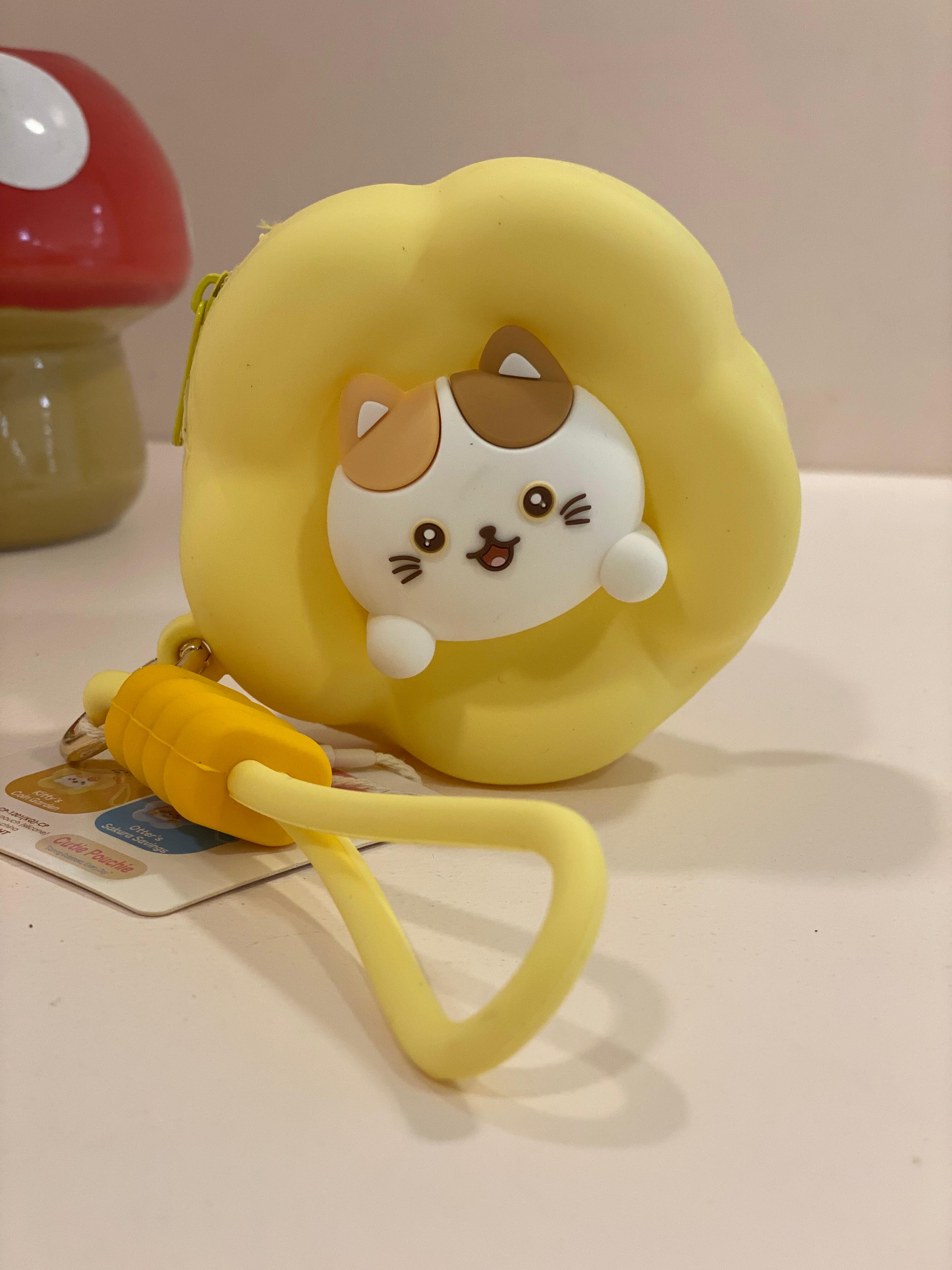 Cute Silicone Flower Coin Pouch with Keychain | Mini Coin Purse for Kids & Adults