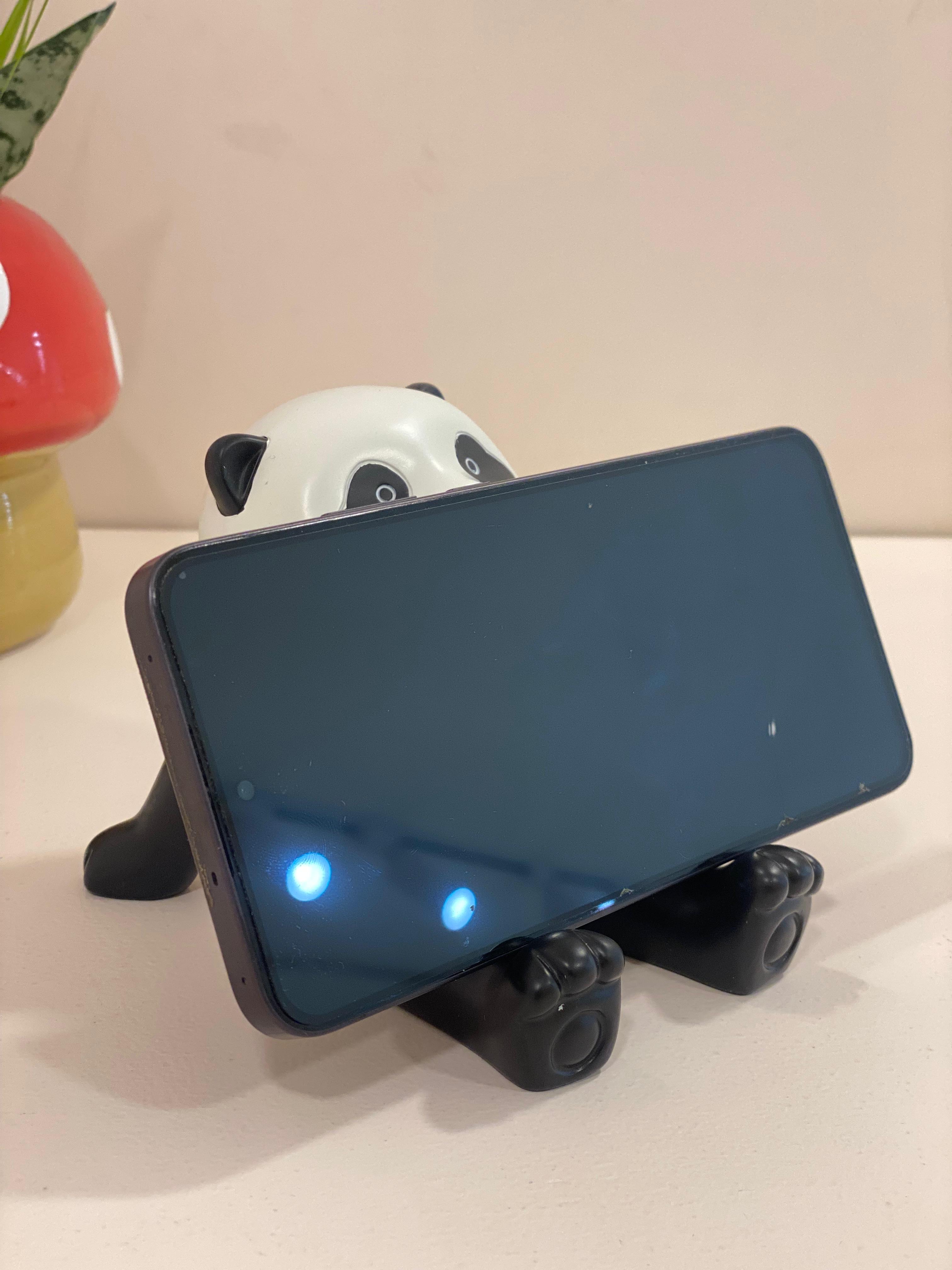 Cute Panda Phone Stand Holder – Kawaii Desk Decor Mobile Stand for iPhone & Android | Aesthetic Tabletop Organizer