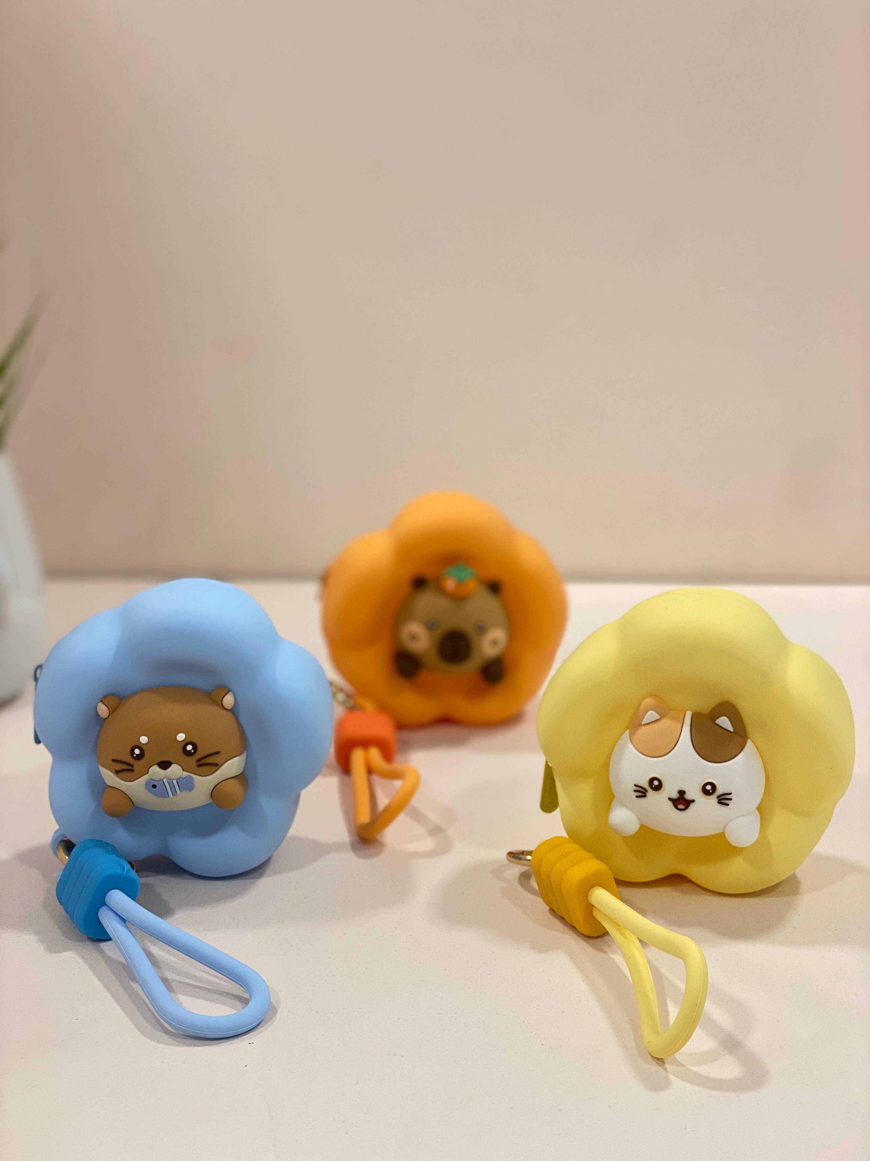 Cute Silicone Flower Coin Pouch with Keychain | Mini Coin Purse for Kids & Adults