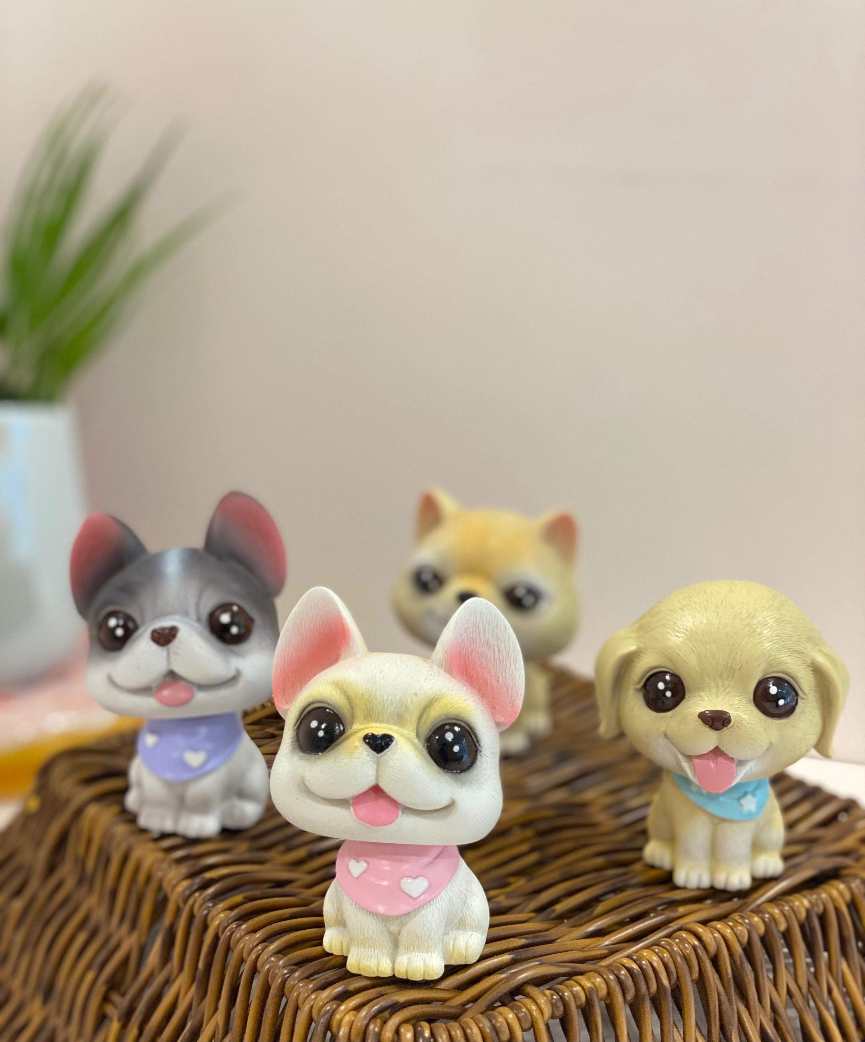 Cute Bobble Head Dog Figurines – Mini Puppy Showpieces for Home & Car Décor