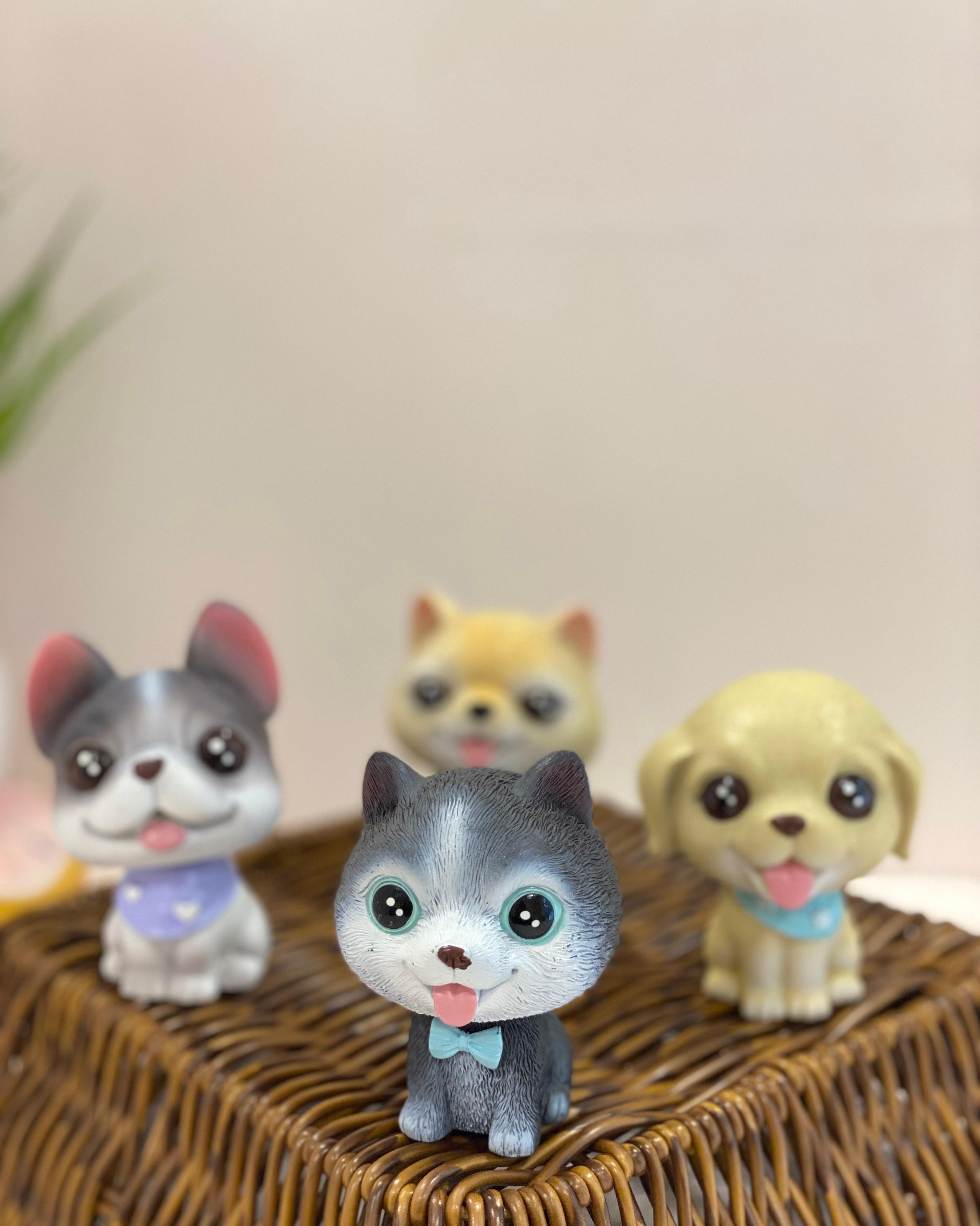Cute Bobble Head Dog Figurines – Mini Puppy Showpieces for Home & Car Décor