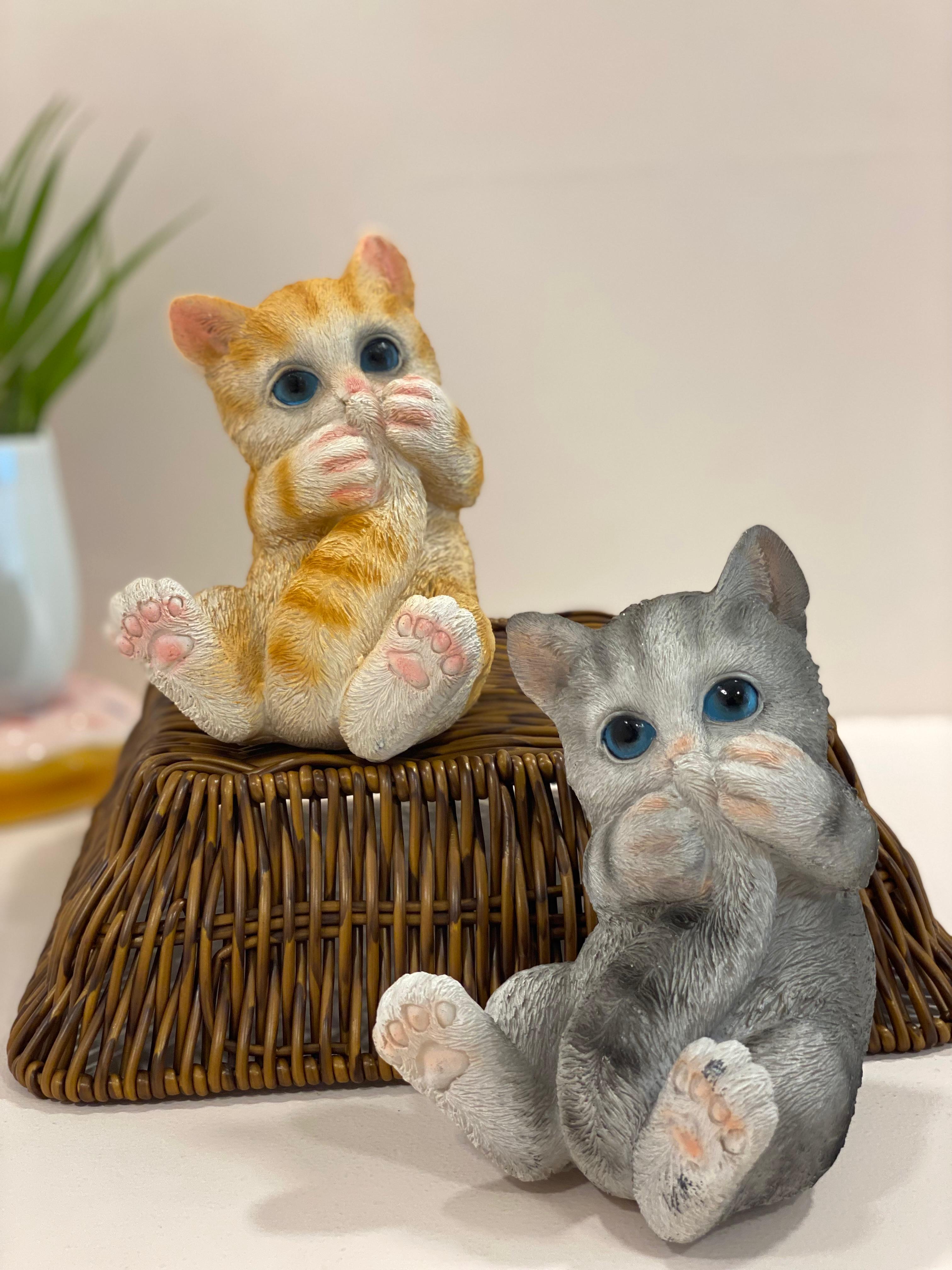 Cute Peek-a-Boo Kitten Showpiece – Adorable Cat Figurine Home Décor | Mini Resin Tabletop Decoration