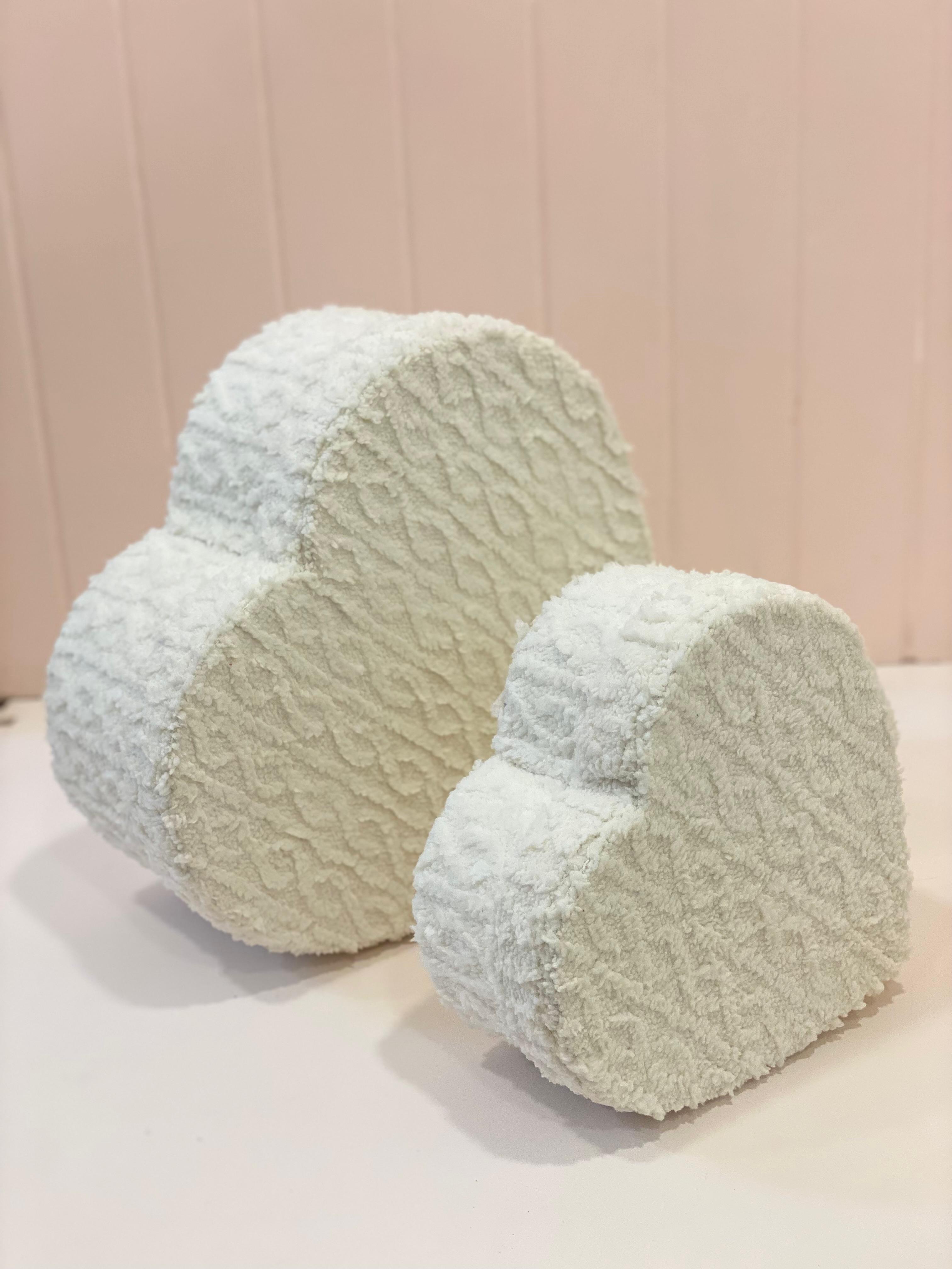 Luxury Fur Heart Storage Box – Plush Decorative Organizer | Heart-Shaped Storage Box