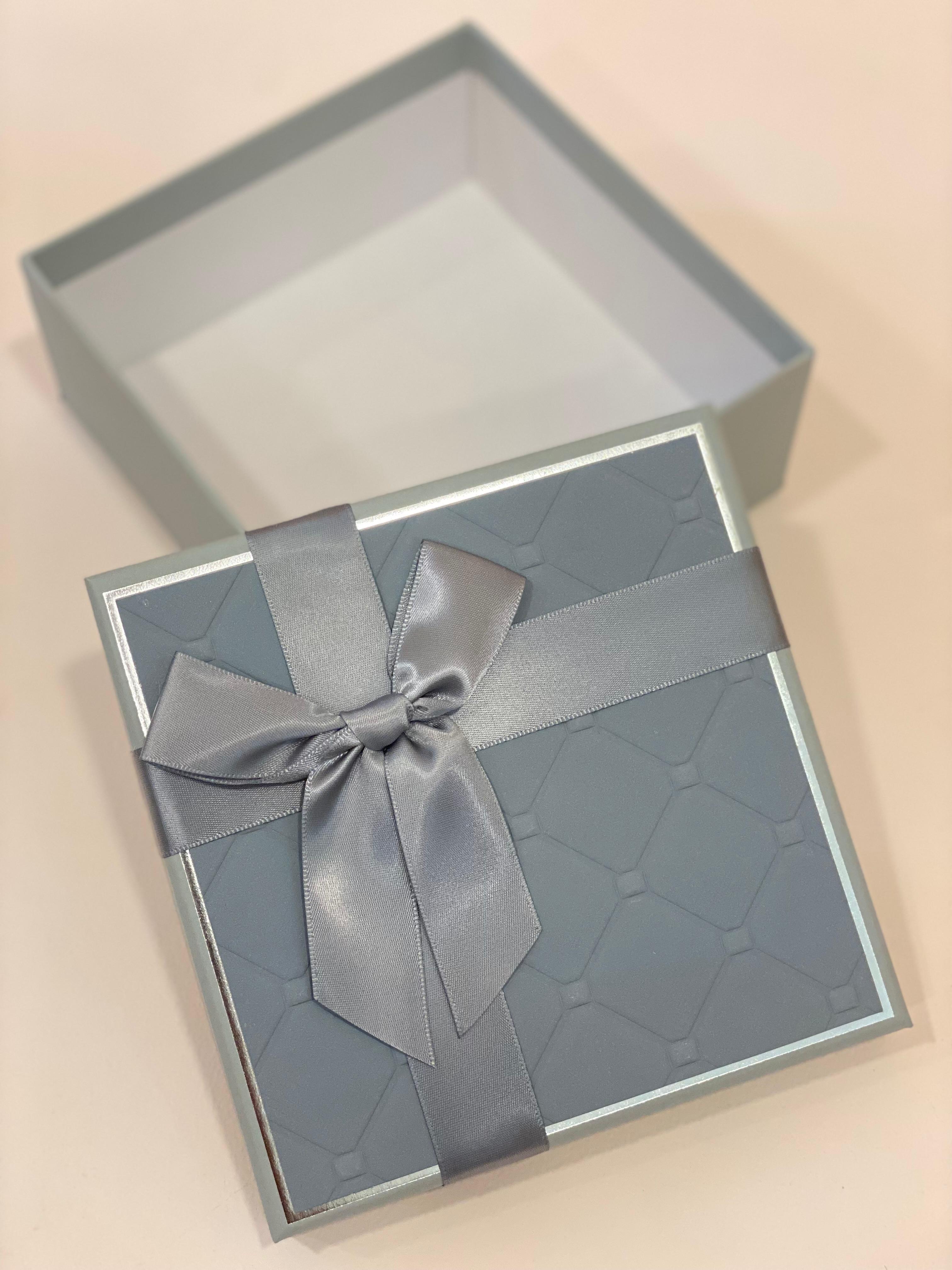 Luxury Ribbon Gift Box – Premium Gift Packaging Box | Elegant Present Box for Birthdays, Weddings & Special Occasions