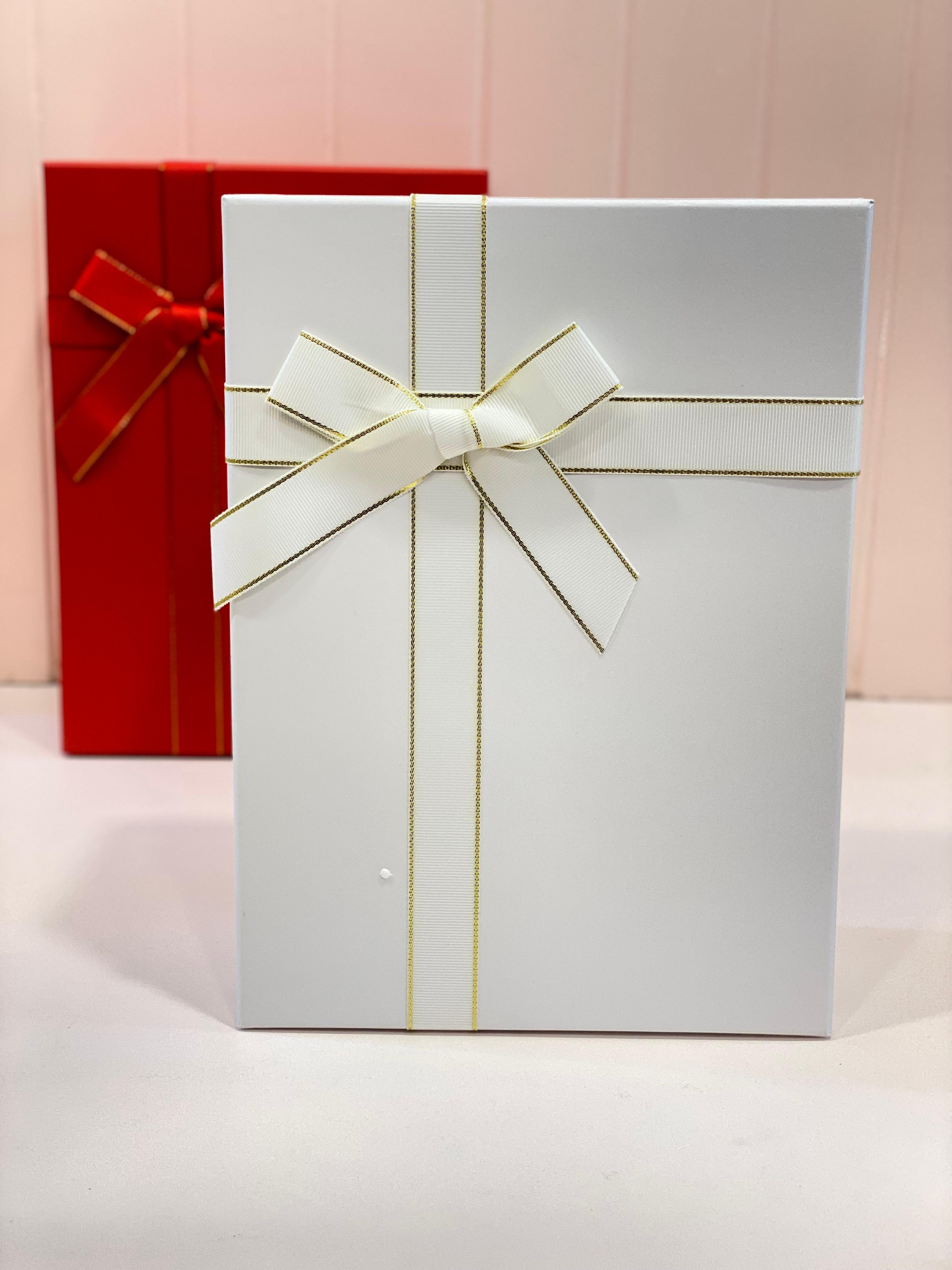 Foldable Luxury Ribbon Gift Box – Magnetic Closure Premium Gift Packaging