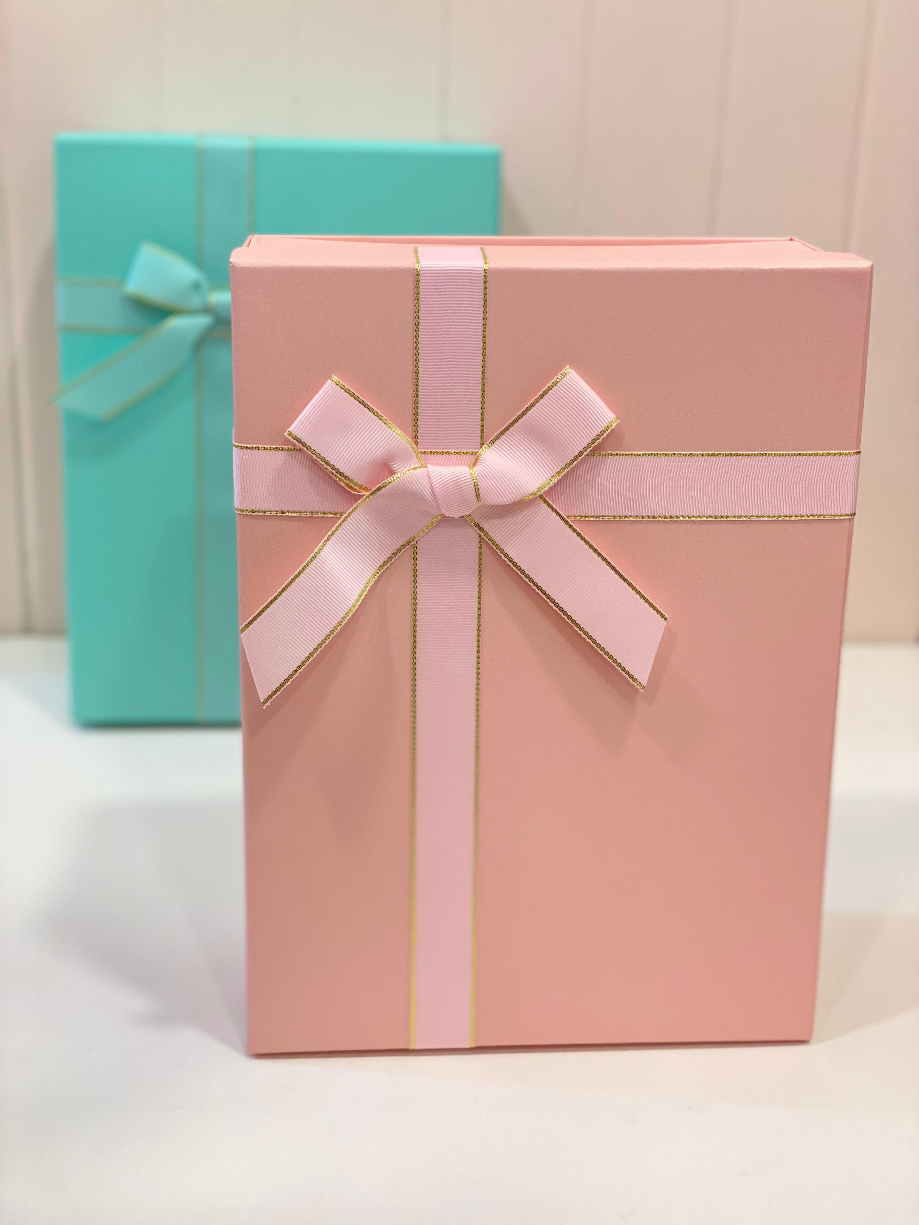 Foldable Luxury Ribbon Gift Box – Magnetic Closure Premium Gift Packaging