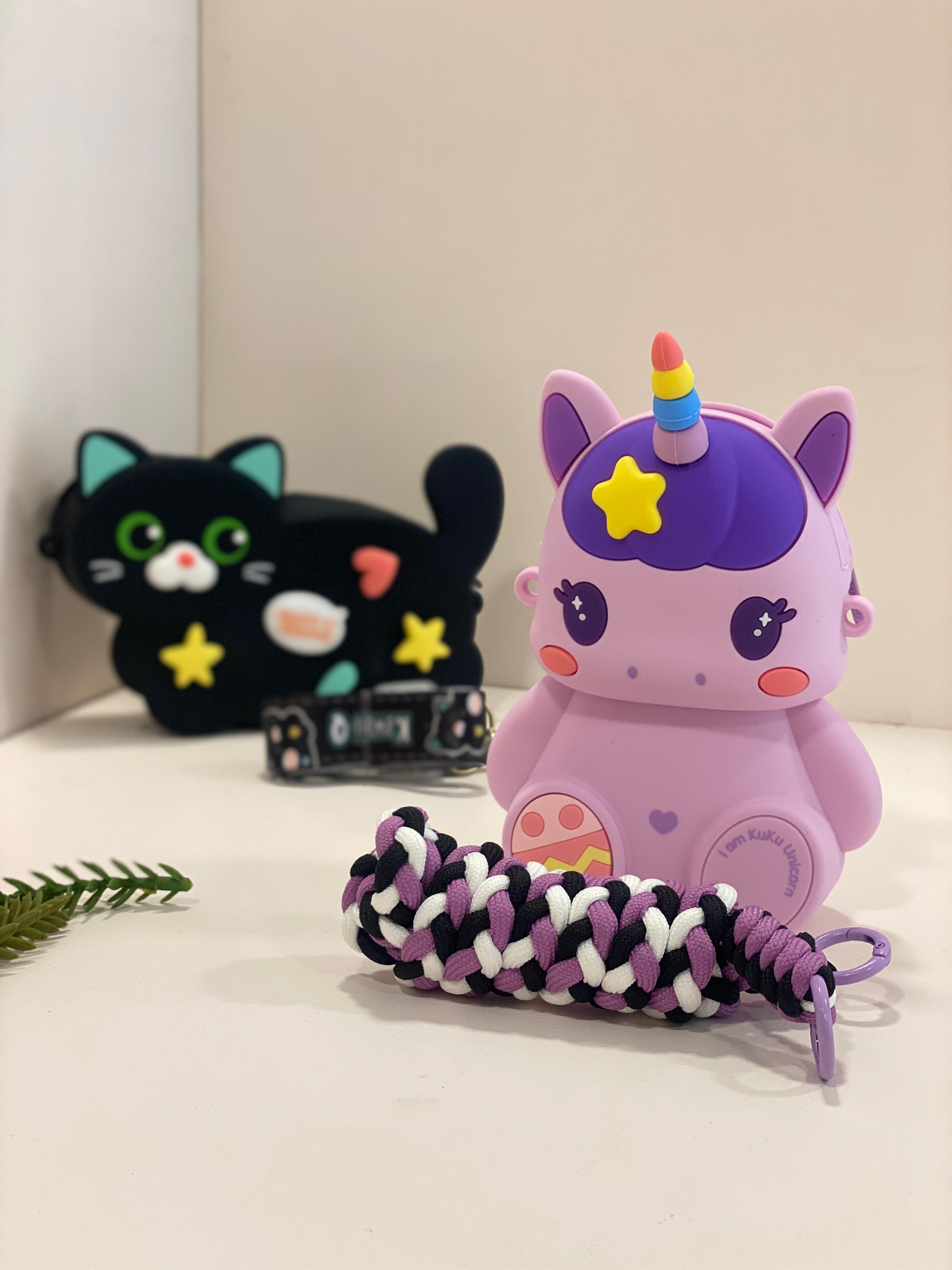 Kawaii 3D Unicorn & Black Cat Travel Pouch Set – Cute Silicone Crossbody Mini Bag with Keychain, Comb & Accessories