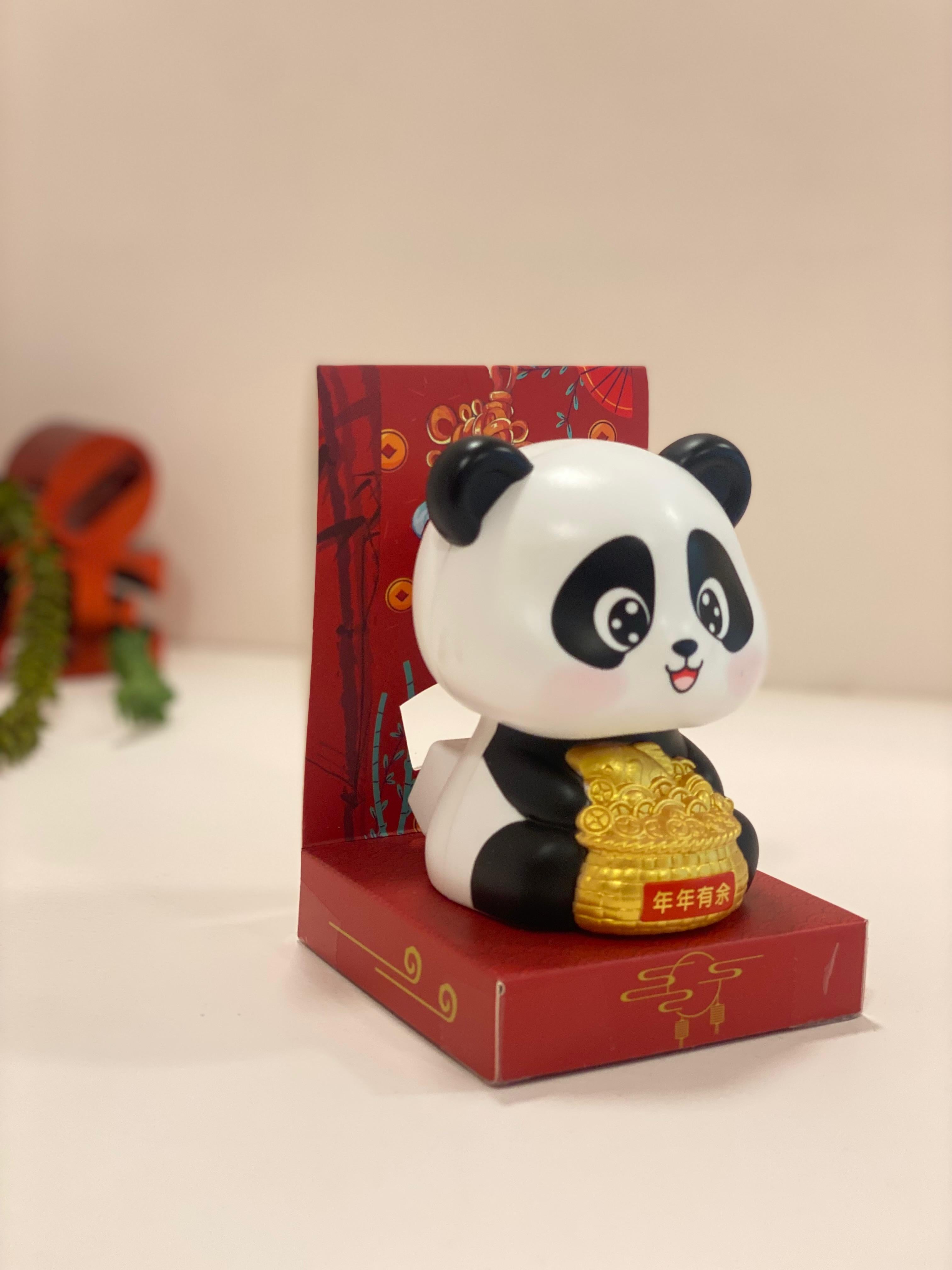 Kindly help me with a product title and product discerption for these pictures attached as a this product listing for my shopify website which is also seo mobile friendly.