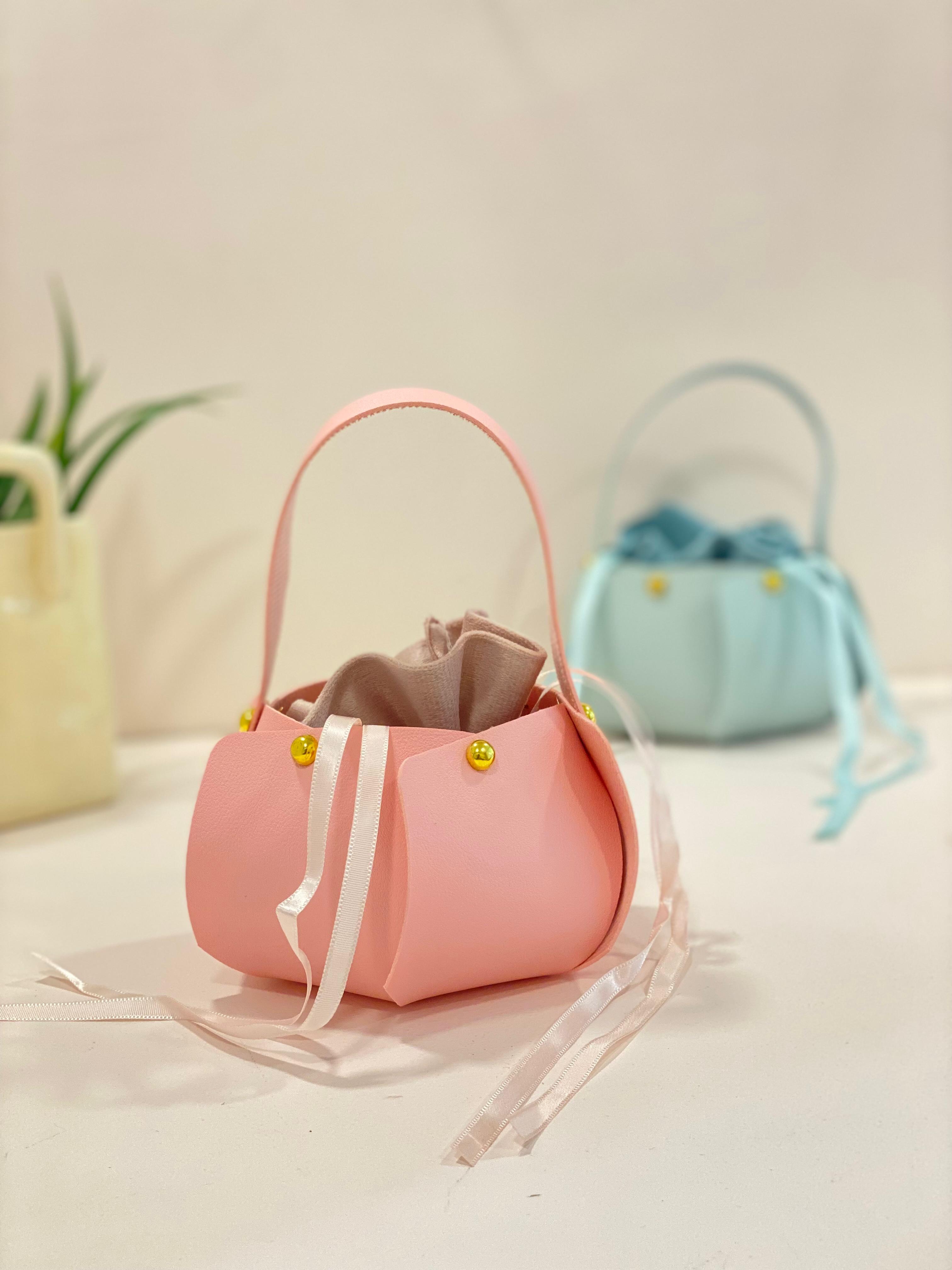 Mini Purse Gift Box with Ribbon Drawstring – Cute Handbag Candy Box for Wedding, Party & Return Gifts