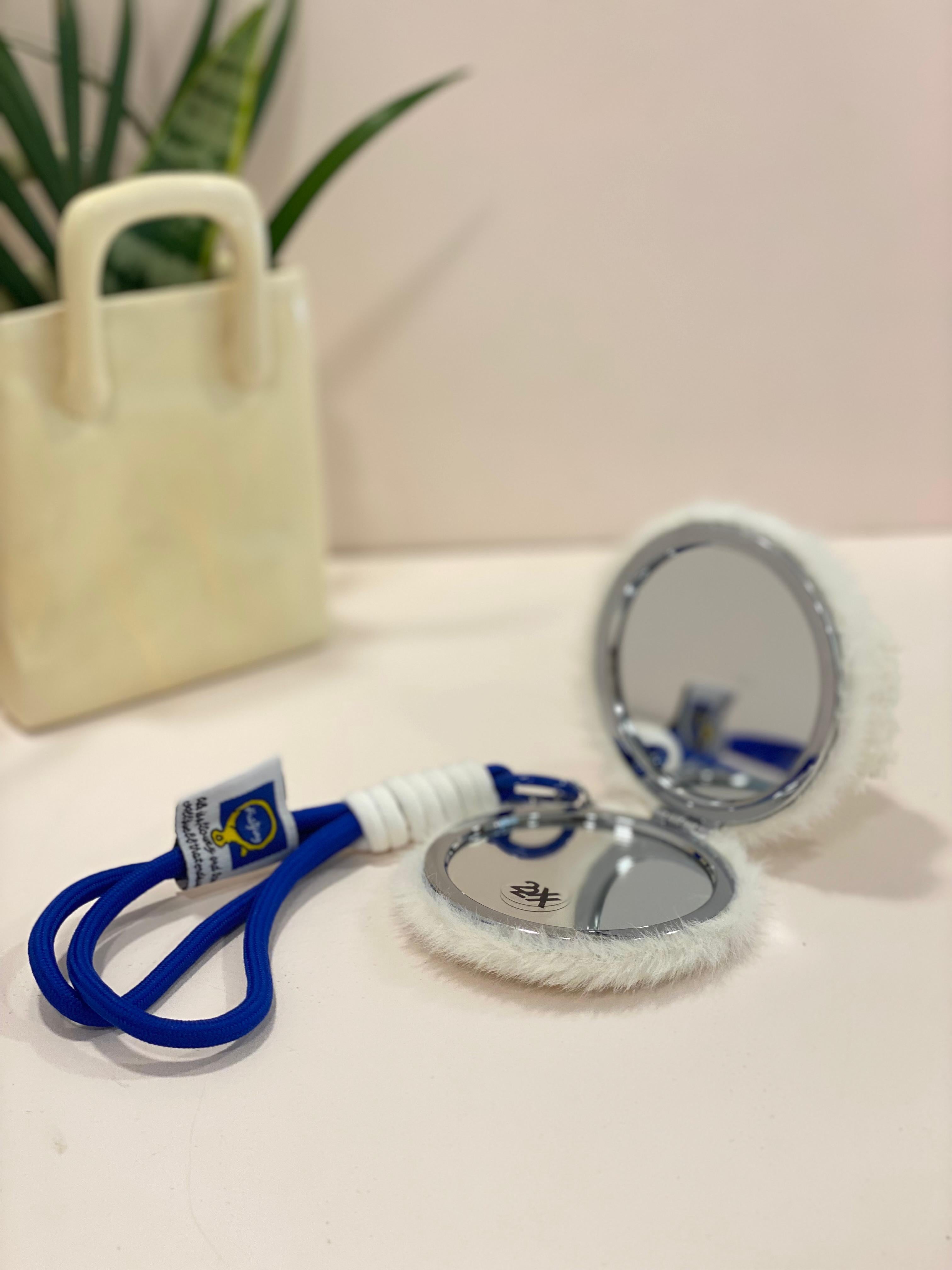 Cute Plush Bear Pocket Mirror Keychain – Fluffy Compact Makeup Mirror Bag Charm