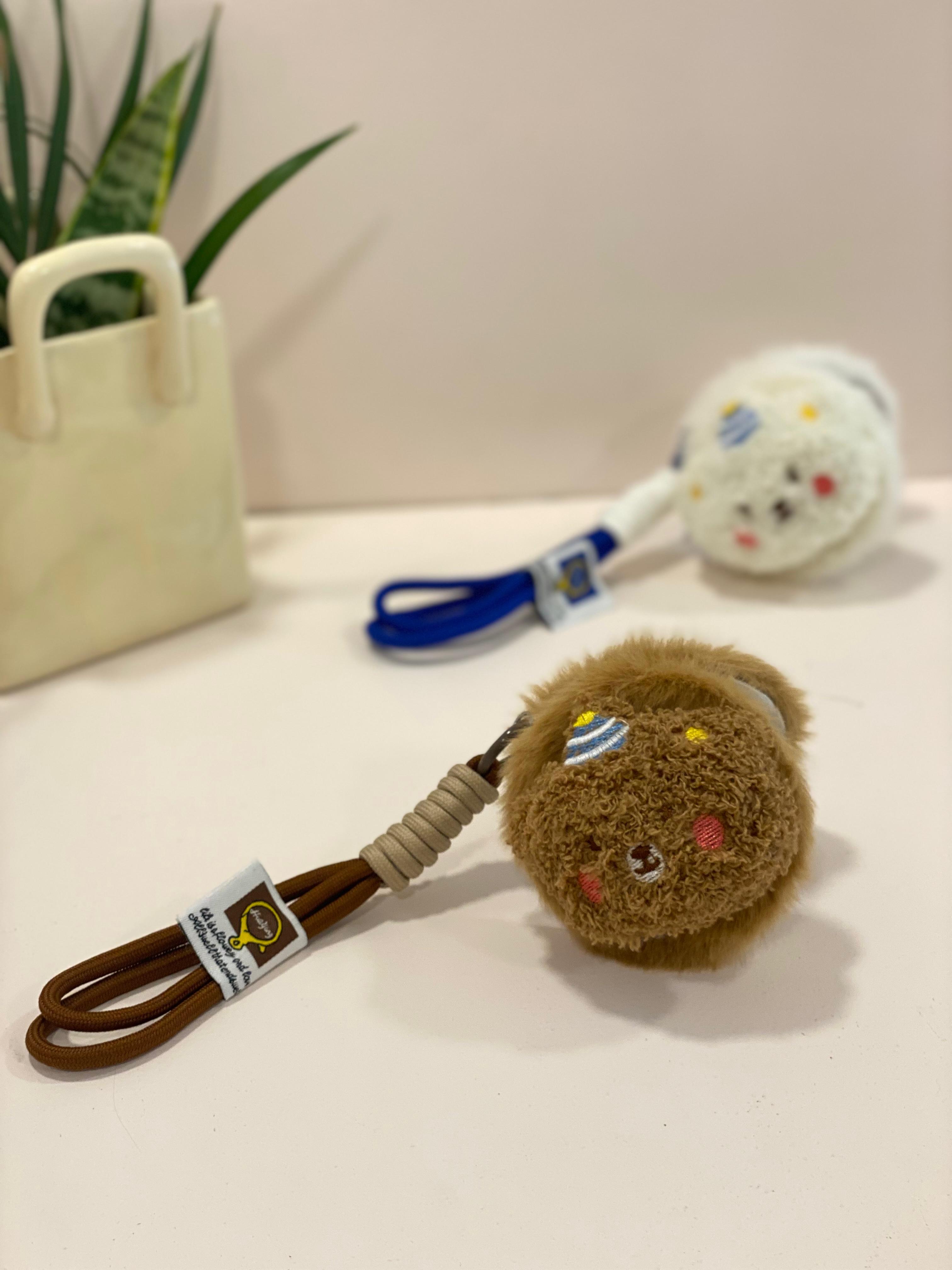 Cute Plush Bear Pocket Mirror Keychain – Fluffy Compact Makeup Mirror Bag Charm