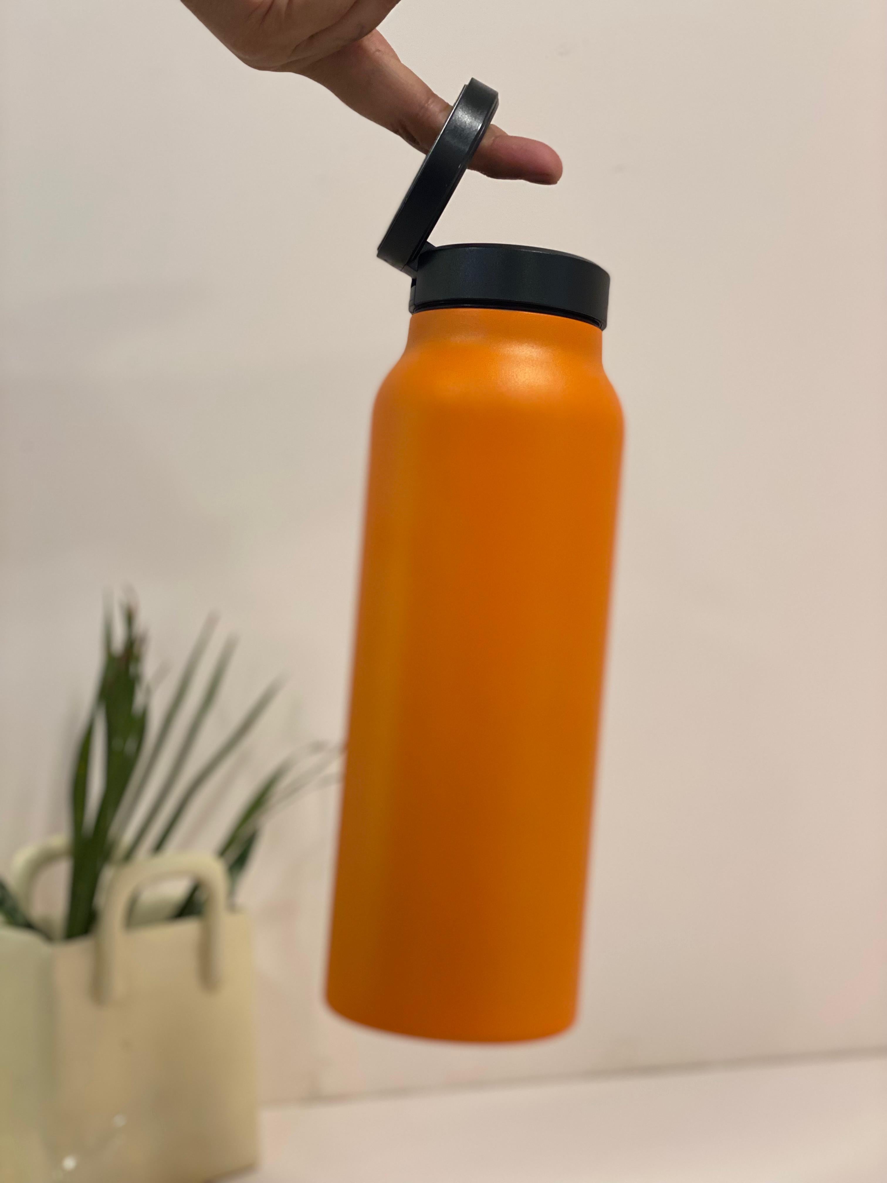 MagSafe-Compatible Magnetic Phone Mount Water Bottle